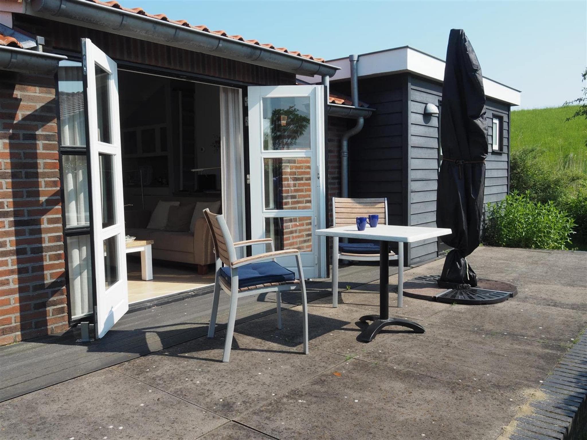 Het terras van Dichtbij de Oosterschelde in Kattendijke
