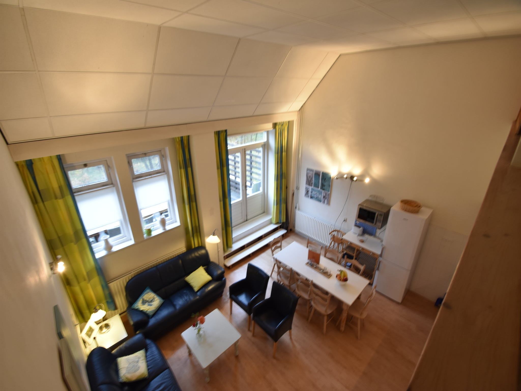 De woonkamer van Huize Glory Diamant in Bergen aan zee