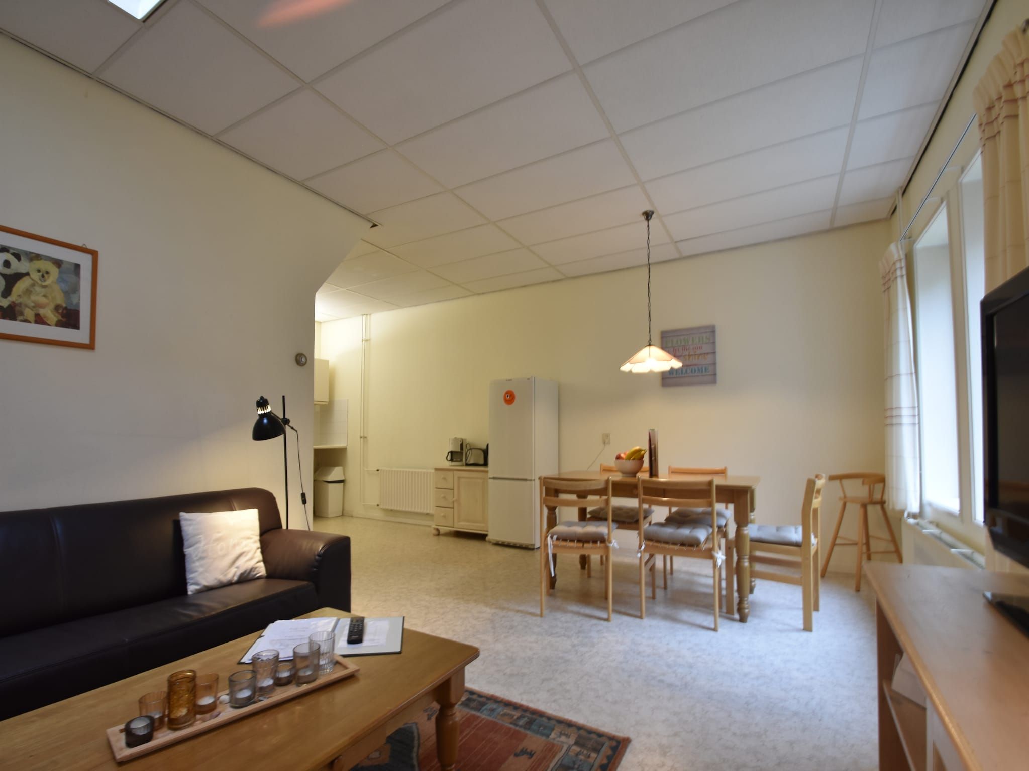 De eetkamer van Huize Glory Granaat in Bergen aan zee