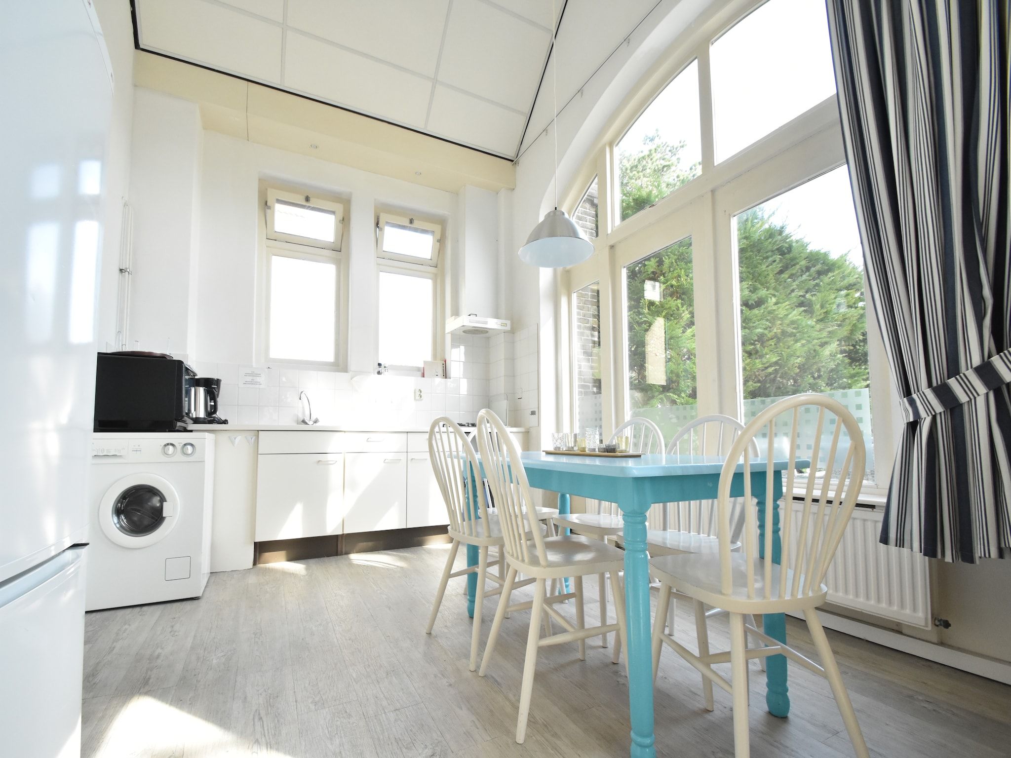 De keuken van Huize Glory Saffier in Bergen aan zee