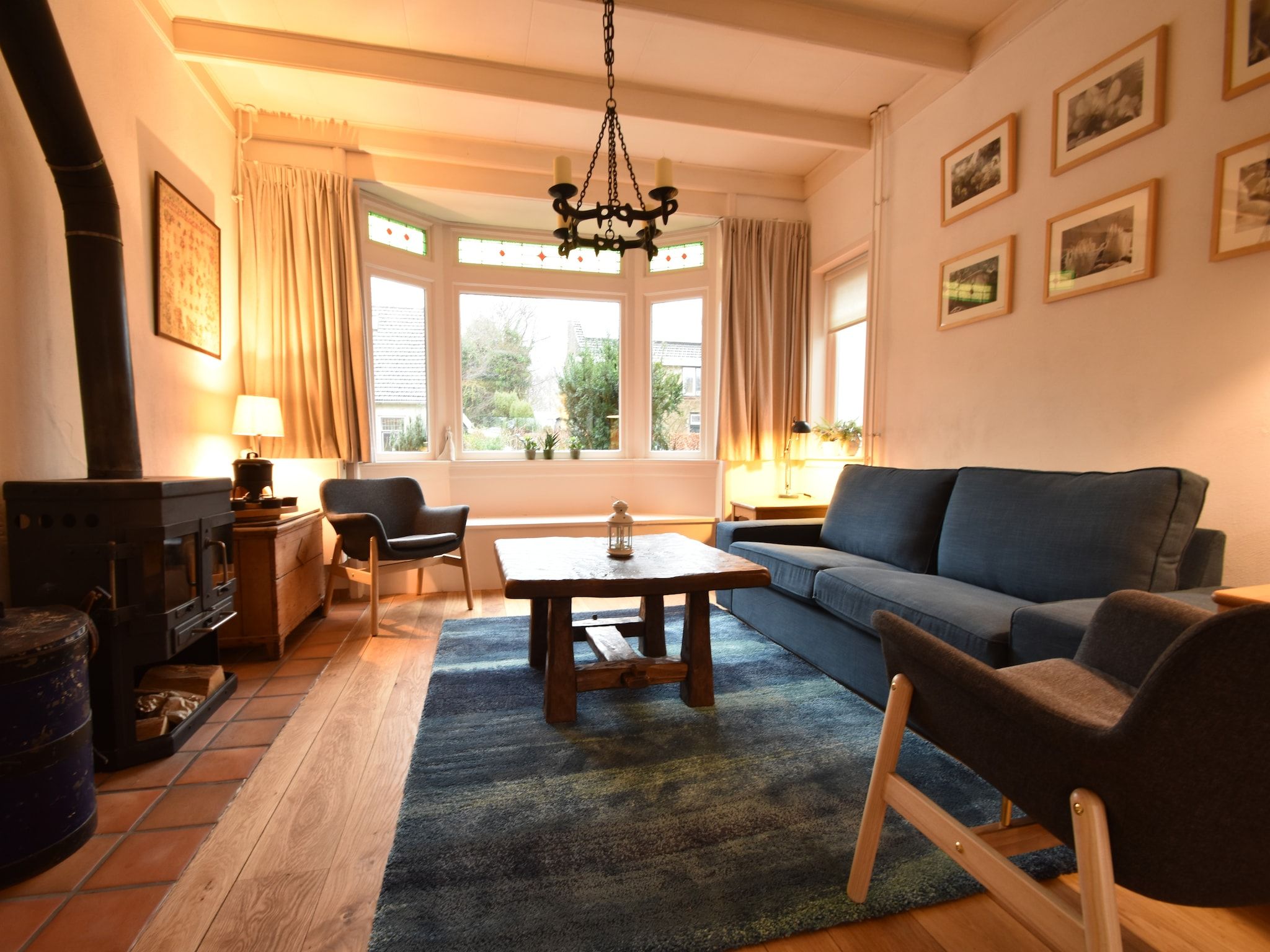 De woonkamer van Bergens Roodborstje in Bergen