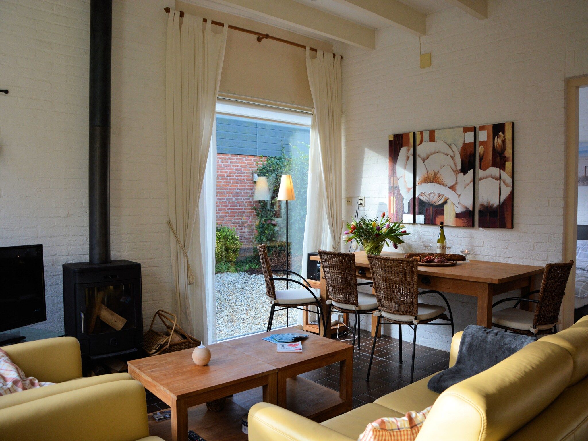 De woonkamer van Bos-Lodge in Noordwijkerhout
