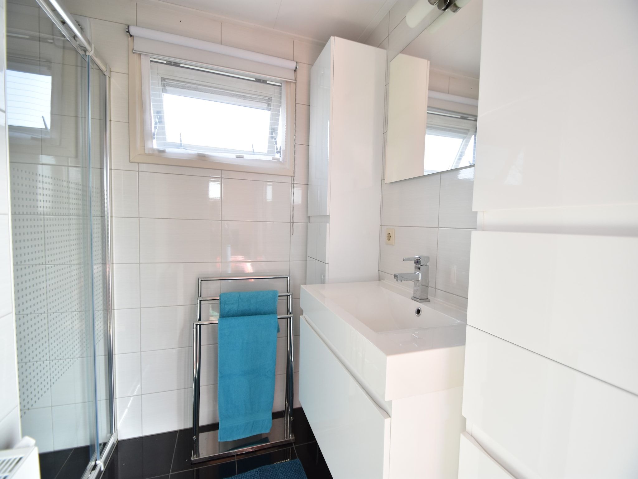 De badkamer van Weidse Blik in Kattendijke