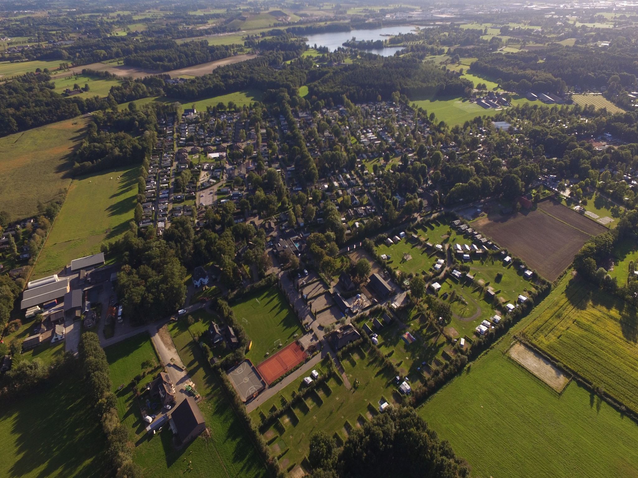 De buitenkant van Recreatiepark de Boshoek 18 in Voorthuizen
