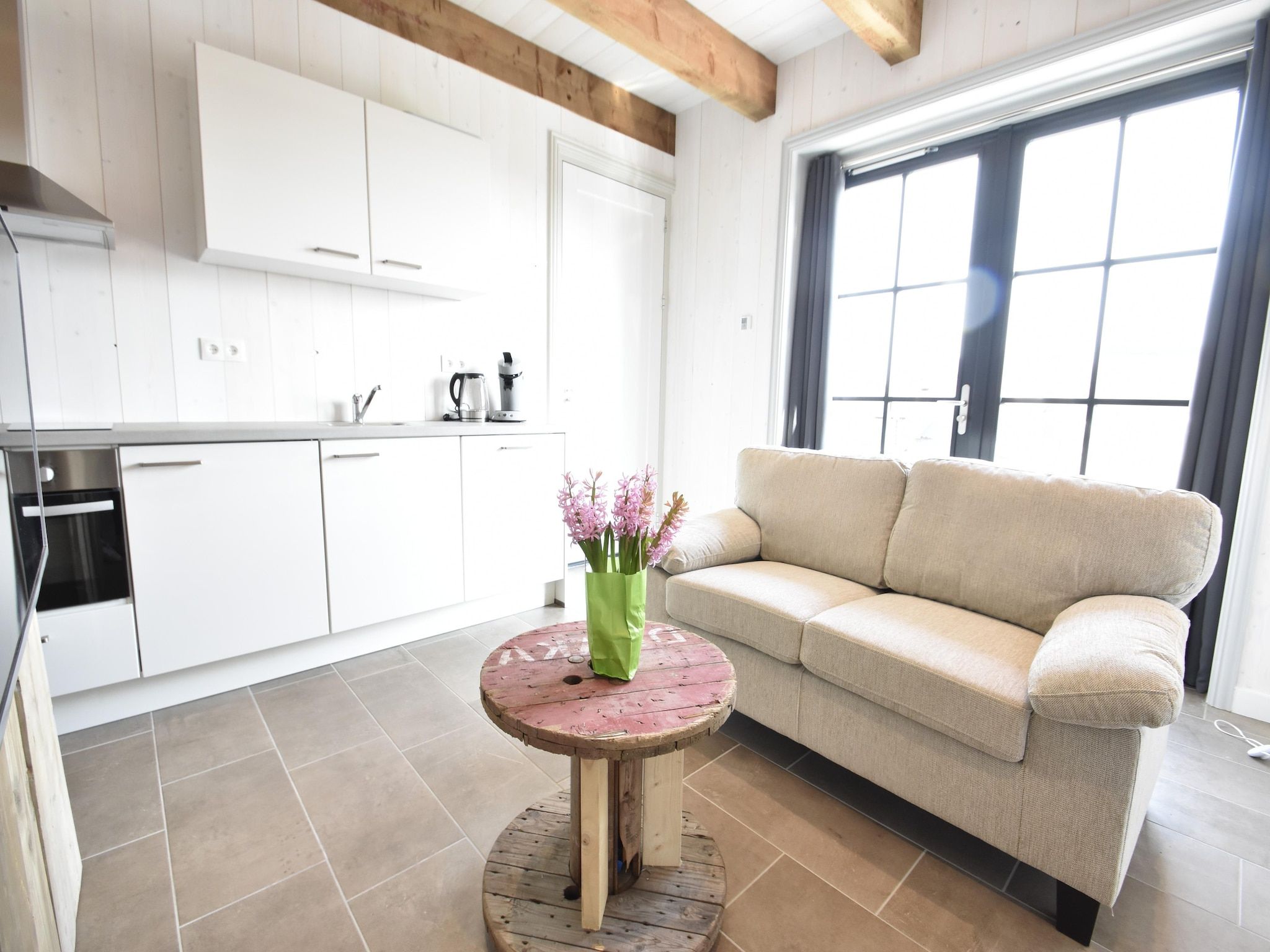 De keuken van Hazenborgh - Studio Vloed in Callantsoog