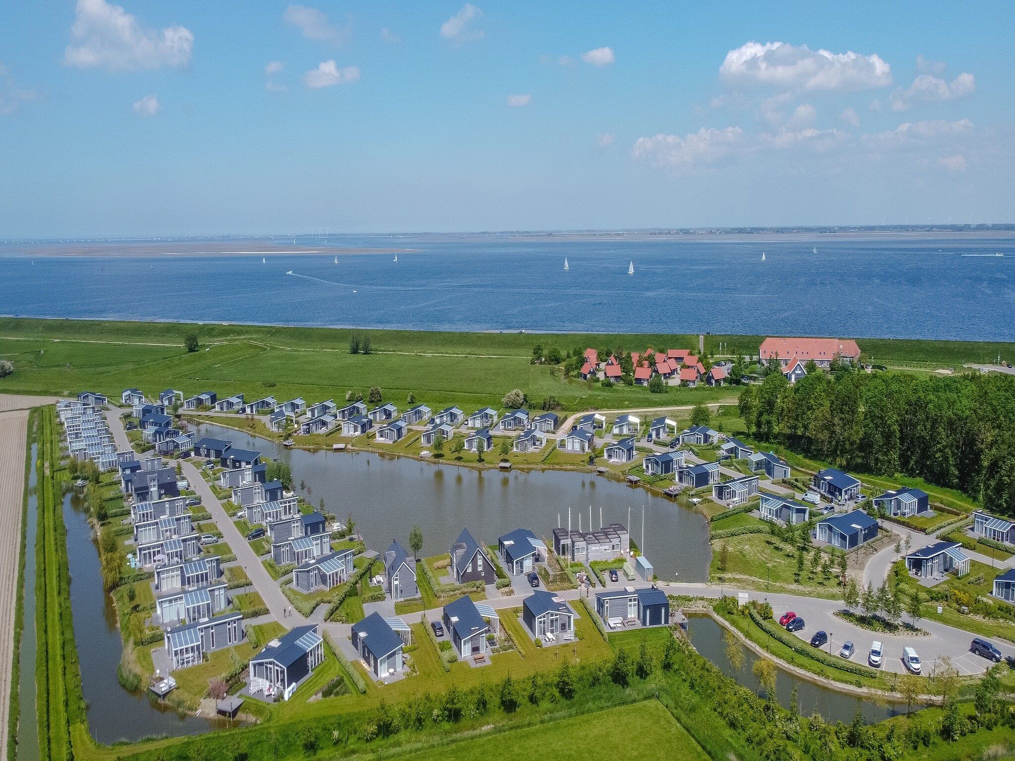 Parkfaciliteiten bij Water Resort Oosterschelde 70 in Wemeldinge