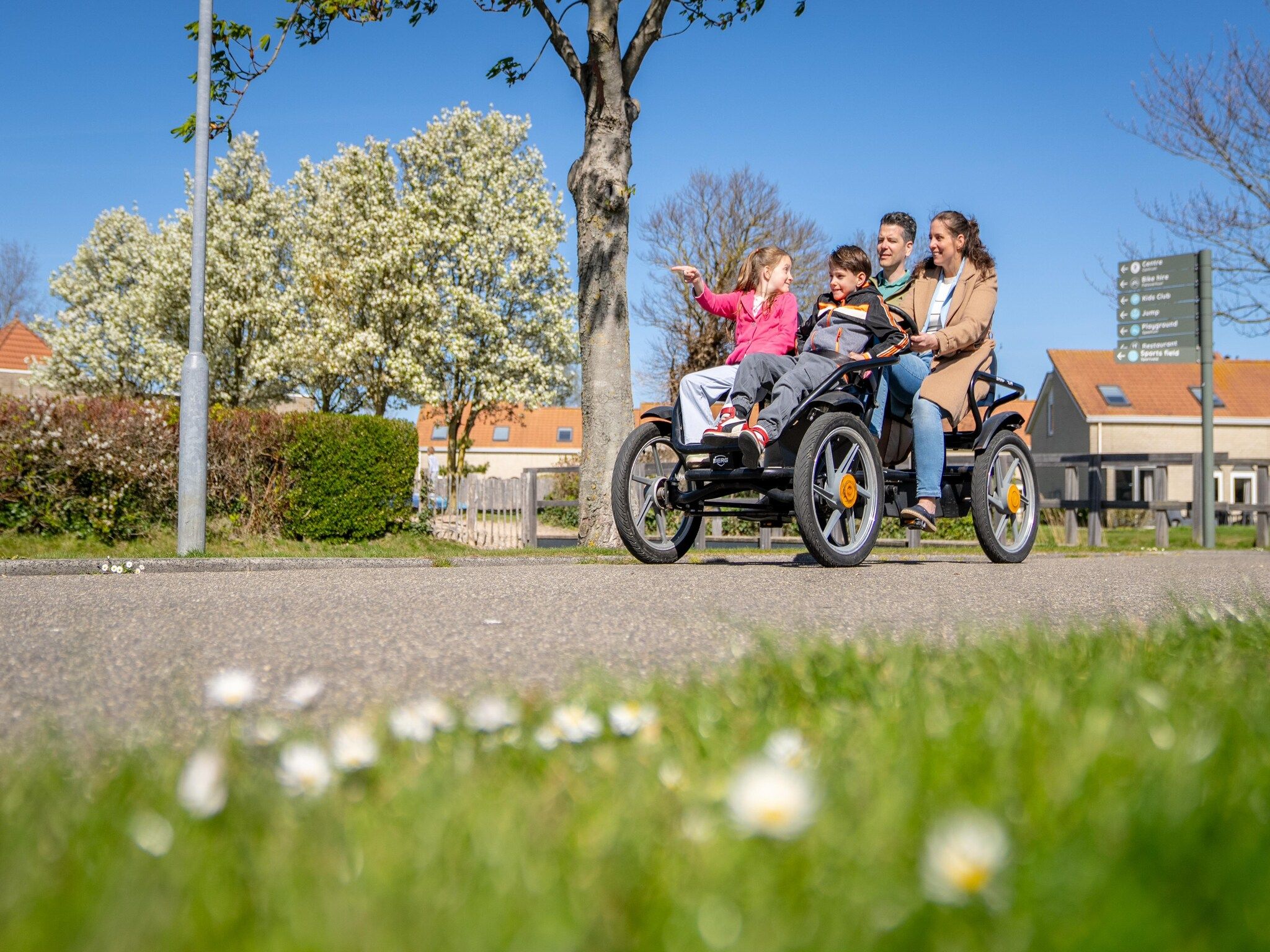 Parkfaciliteiten bij Vakantiepark de Soeten Haert 16 in Renesse