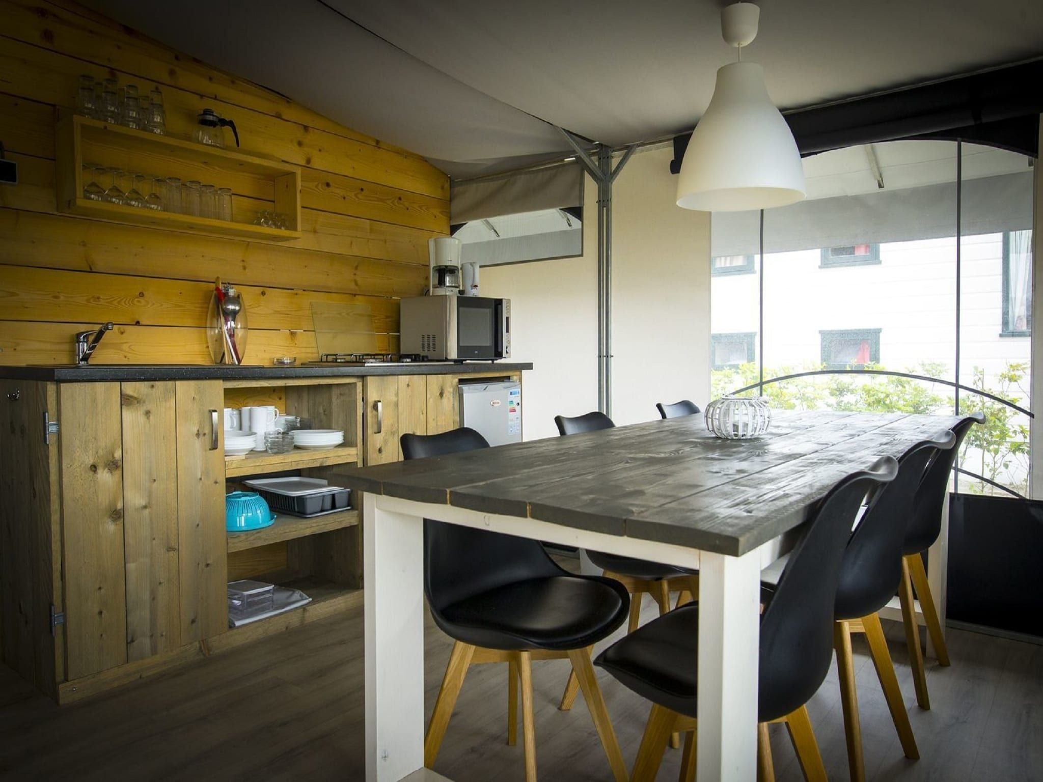 De keuken van Recreatiepark Duinhoeve 7 in Udenhout