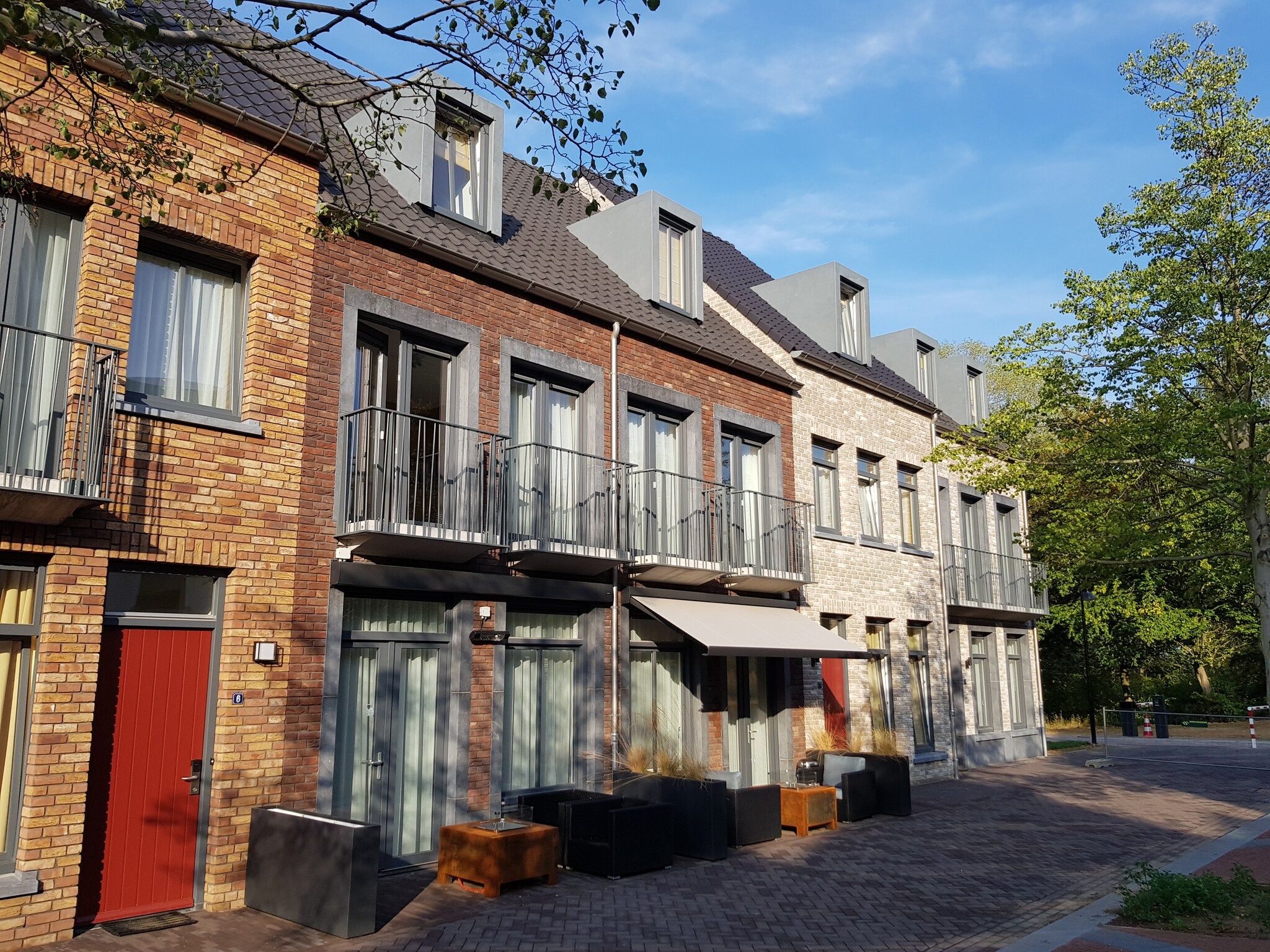 De buitenkant van Resort Maastricht 9 in Maastricht