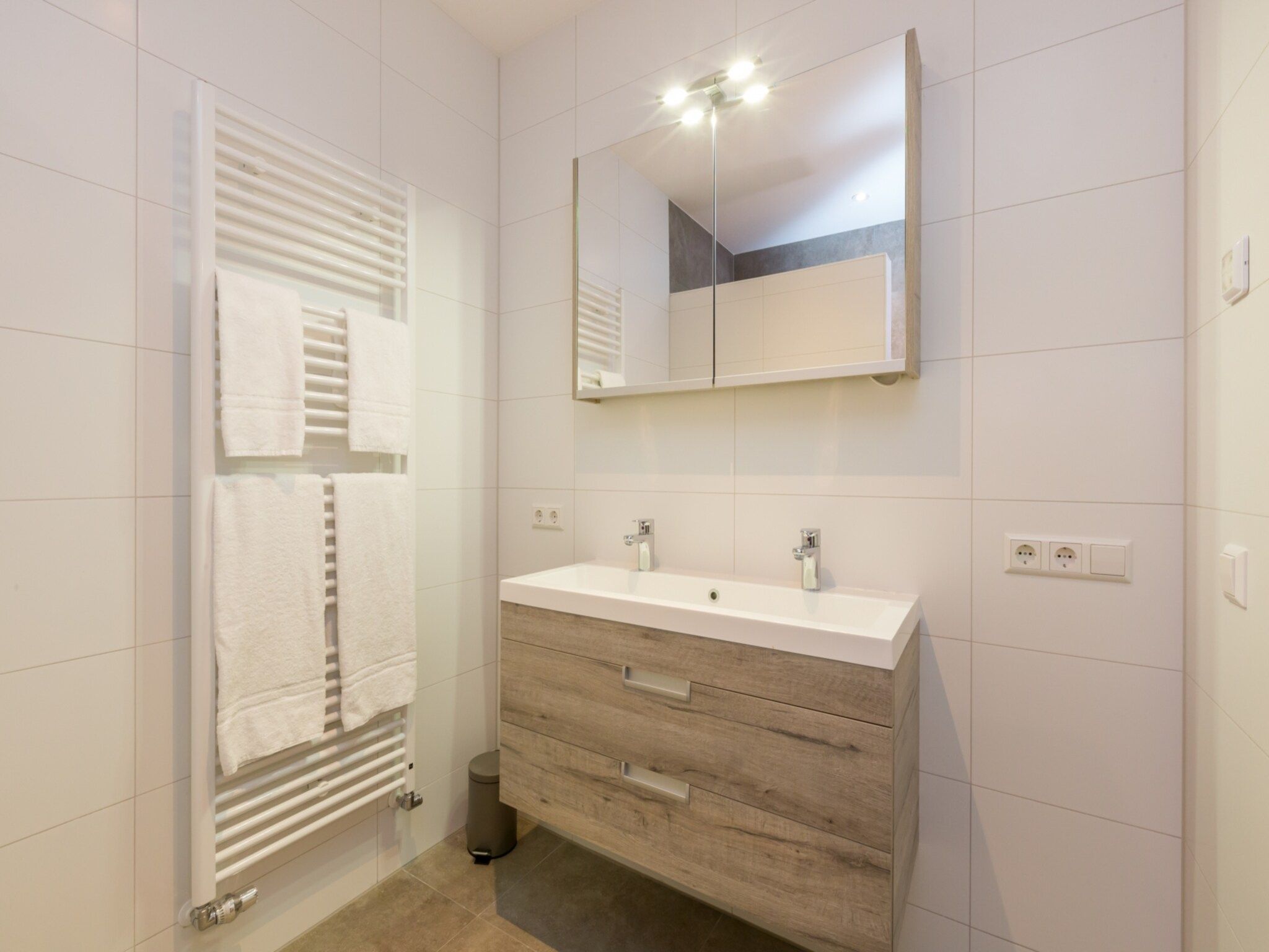 De badkamer van Aparthotel Zoutelande - Luxe 2-persoons comfort appartement in Zoutelande