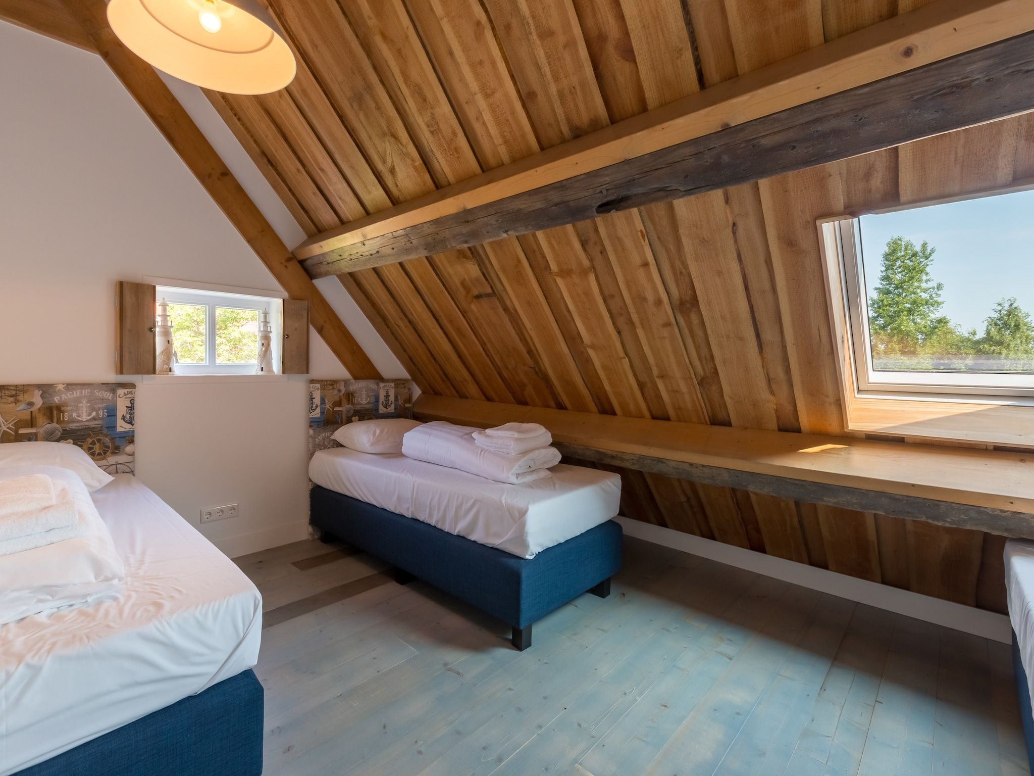 Een slaapkamer van Lepelstraat 18A  Vrouwenpolder "'t Blauwtje" in Vrouwenpolder