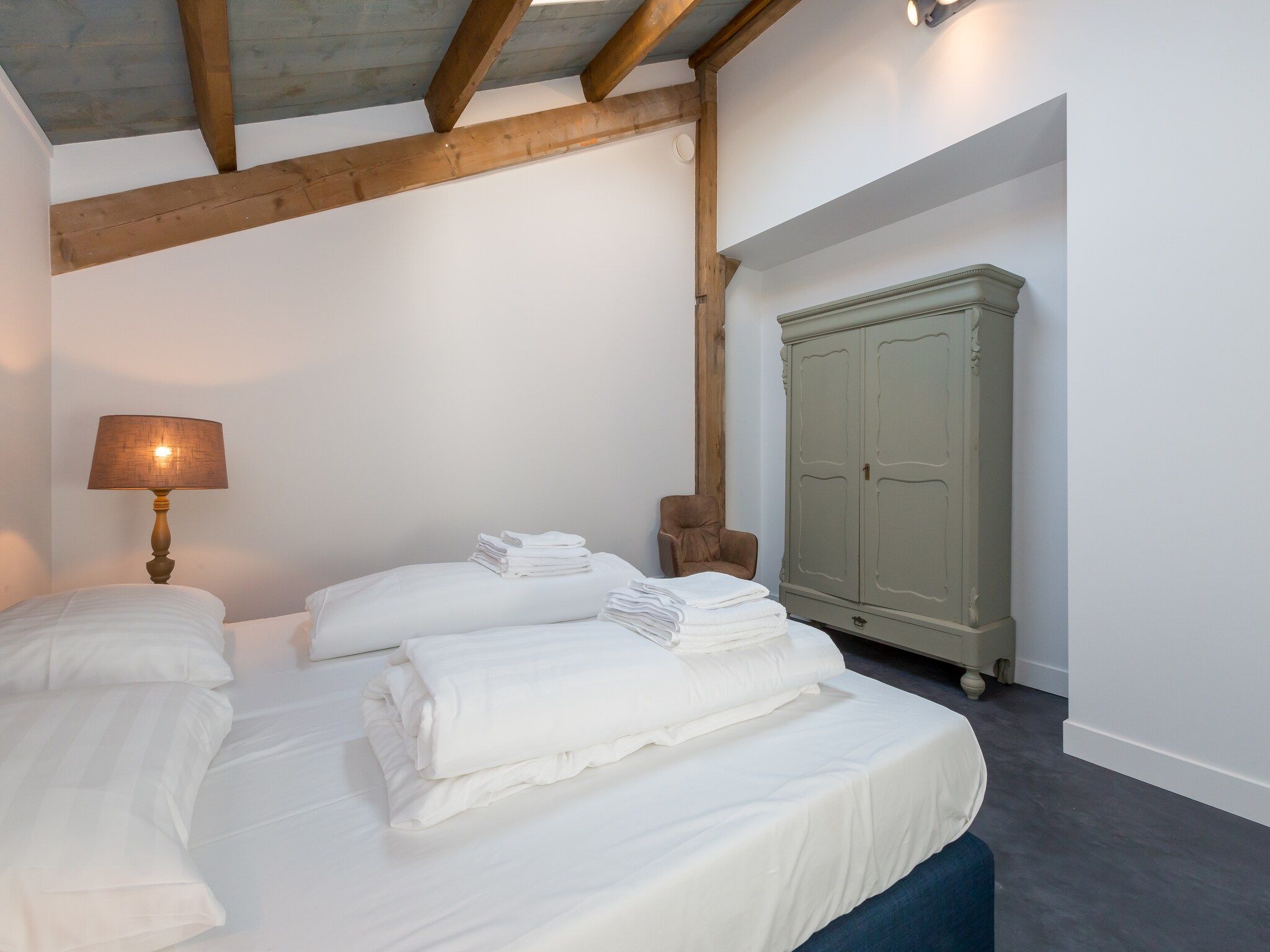 Een slaapkamer van Lepelstraat 18A  Vrouwenpolder "'t Blauwtje" in Vrouwenpolder