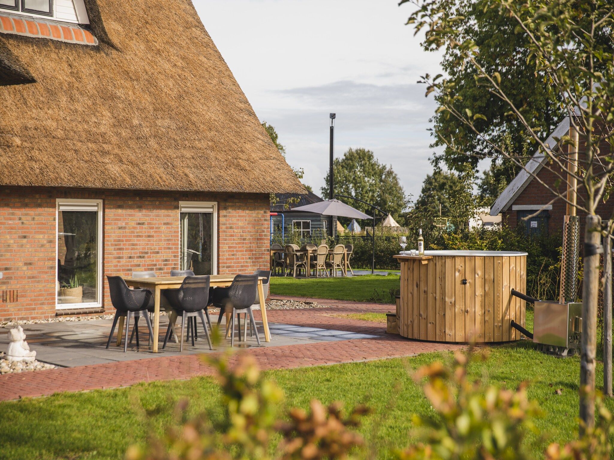 De buitenkant van Vakantiepark Mölke 16 in Zuna