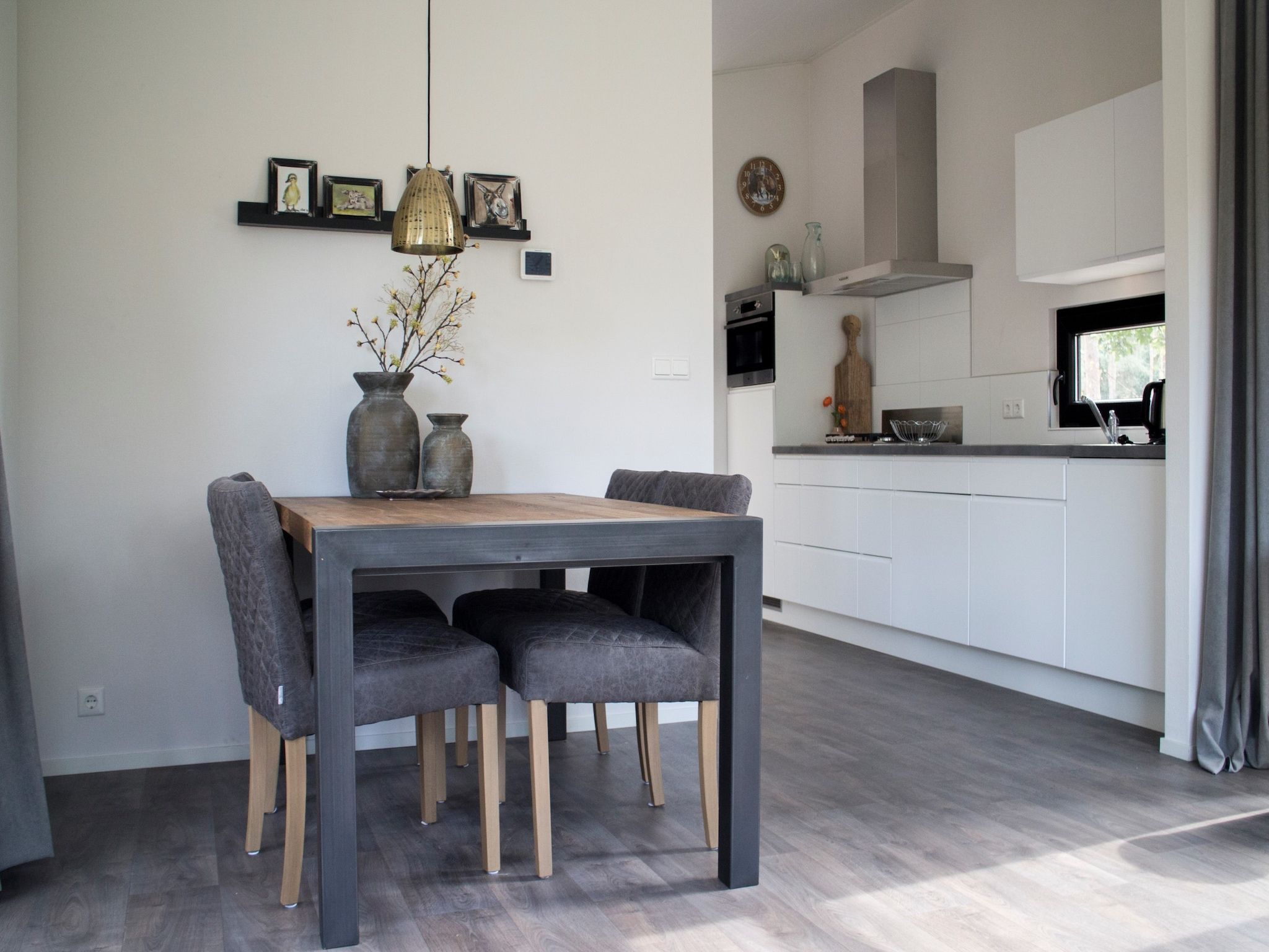 De eetkamer van Pavilion 4 in Otterlo