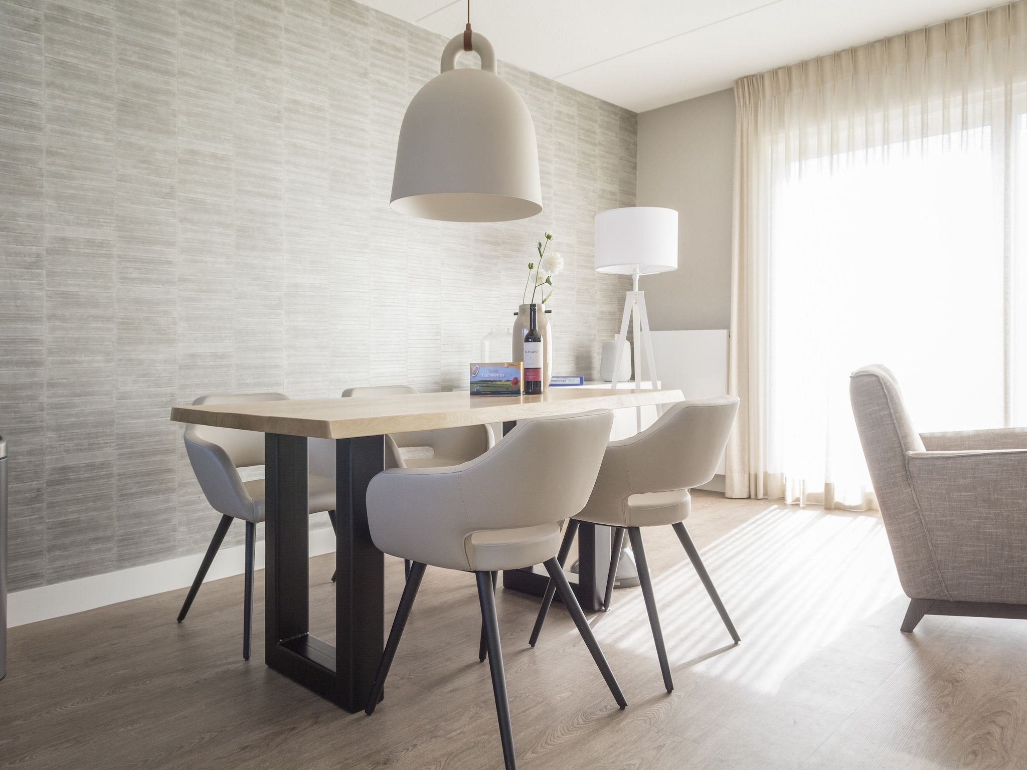 De eetkamer van Bouwlust E9 in De Cocksdorp Texel