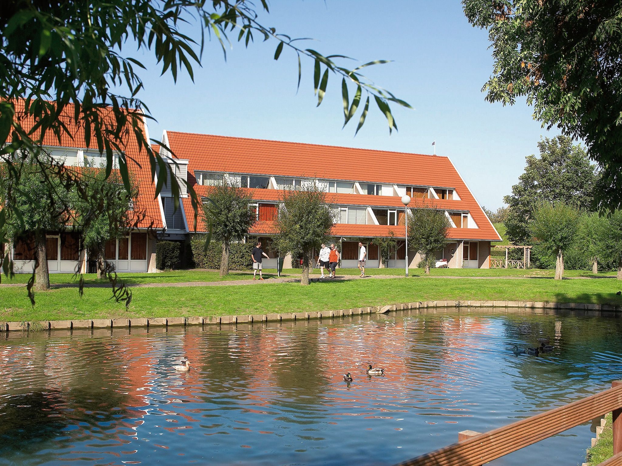 De buitenkant van Aquadelta 37 in Bruinisse