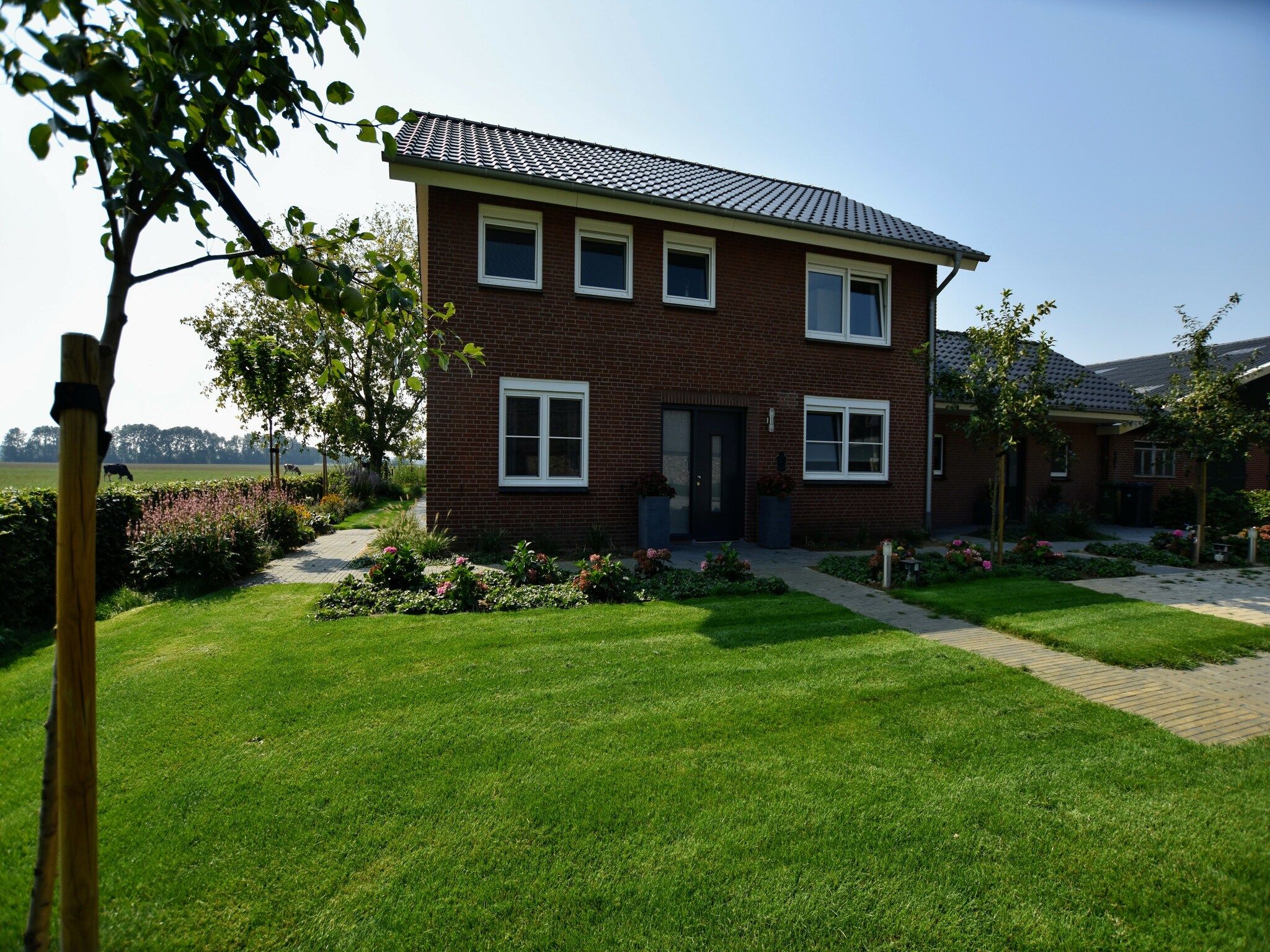 De buitenkant van Villa Grenszicht in Megchelen