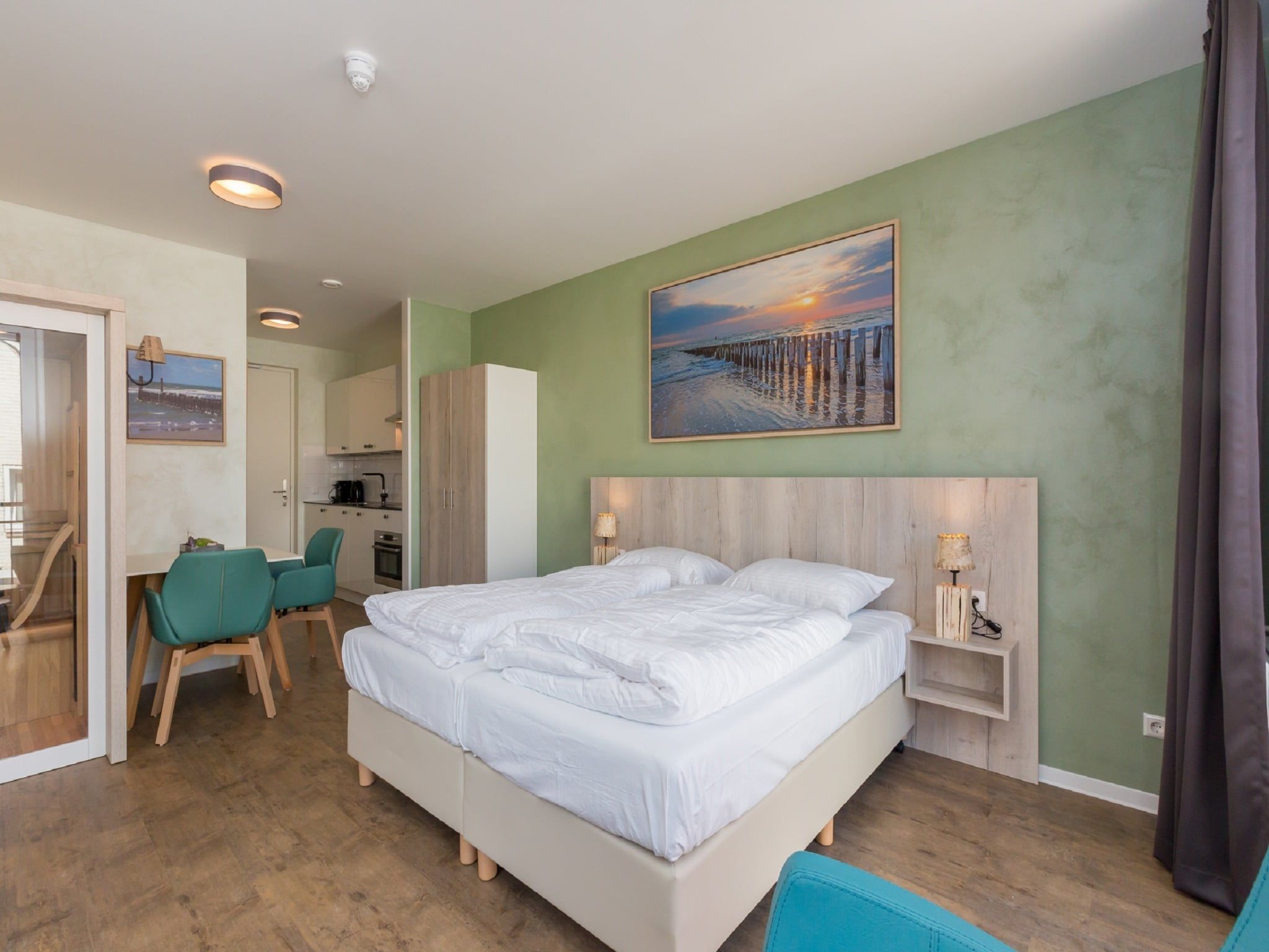 Een slaapkamer van Aparthotel Zoutelande - 2 pers luxe studio - huisdier in Zoutelande