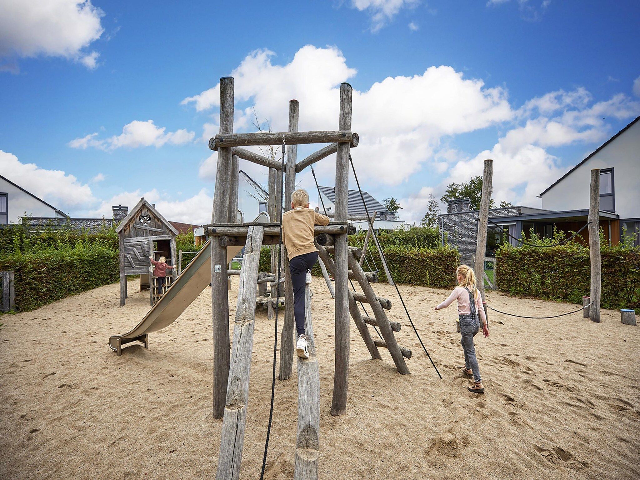 De tuin van Buitenhof De Leistert 23 in Roggel