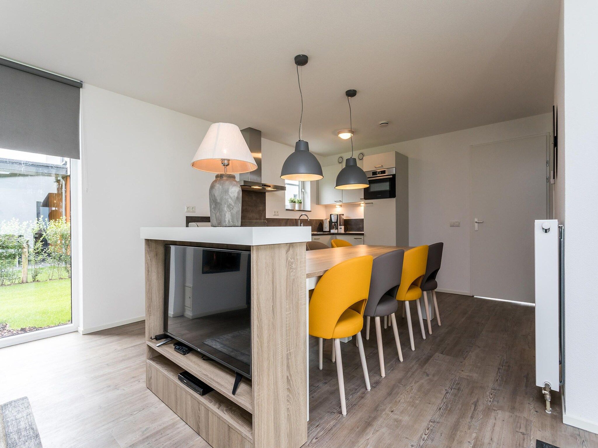 De eetkamer van Buitenhof De Leistert 26 in Roggel