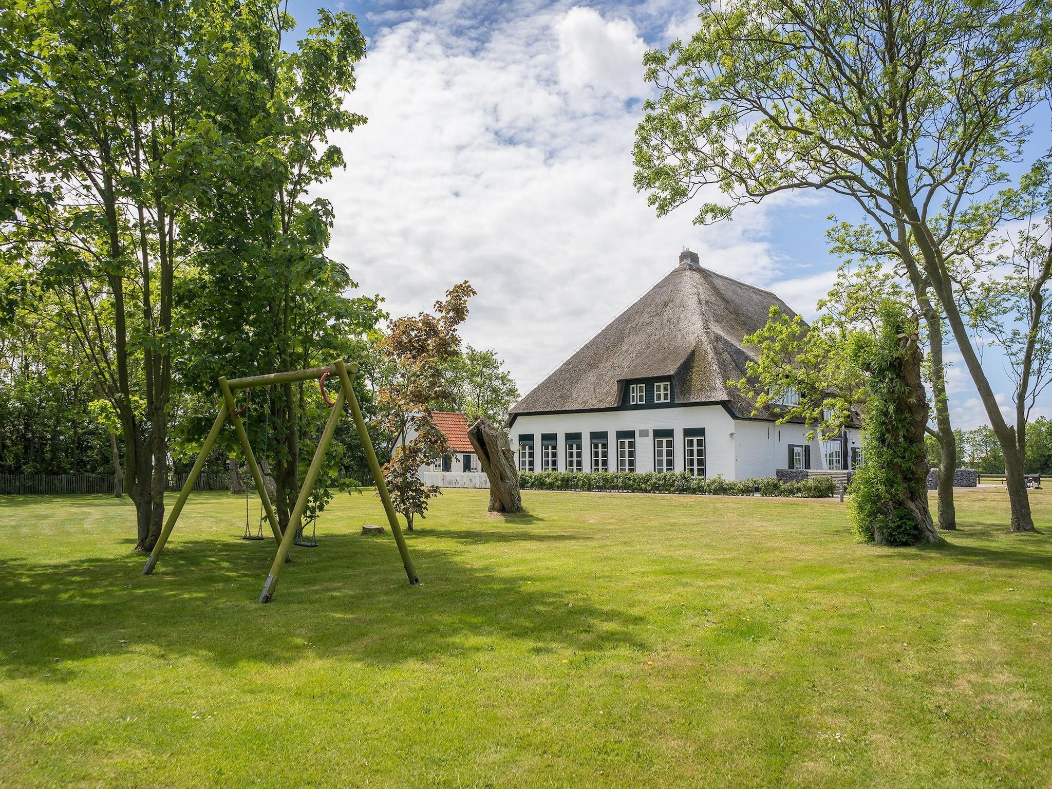 De buitenkant van App Hoeve Holland S2 in De Cocksdorp Texel