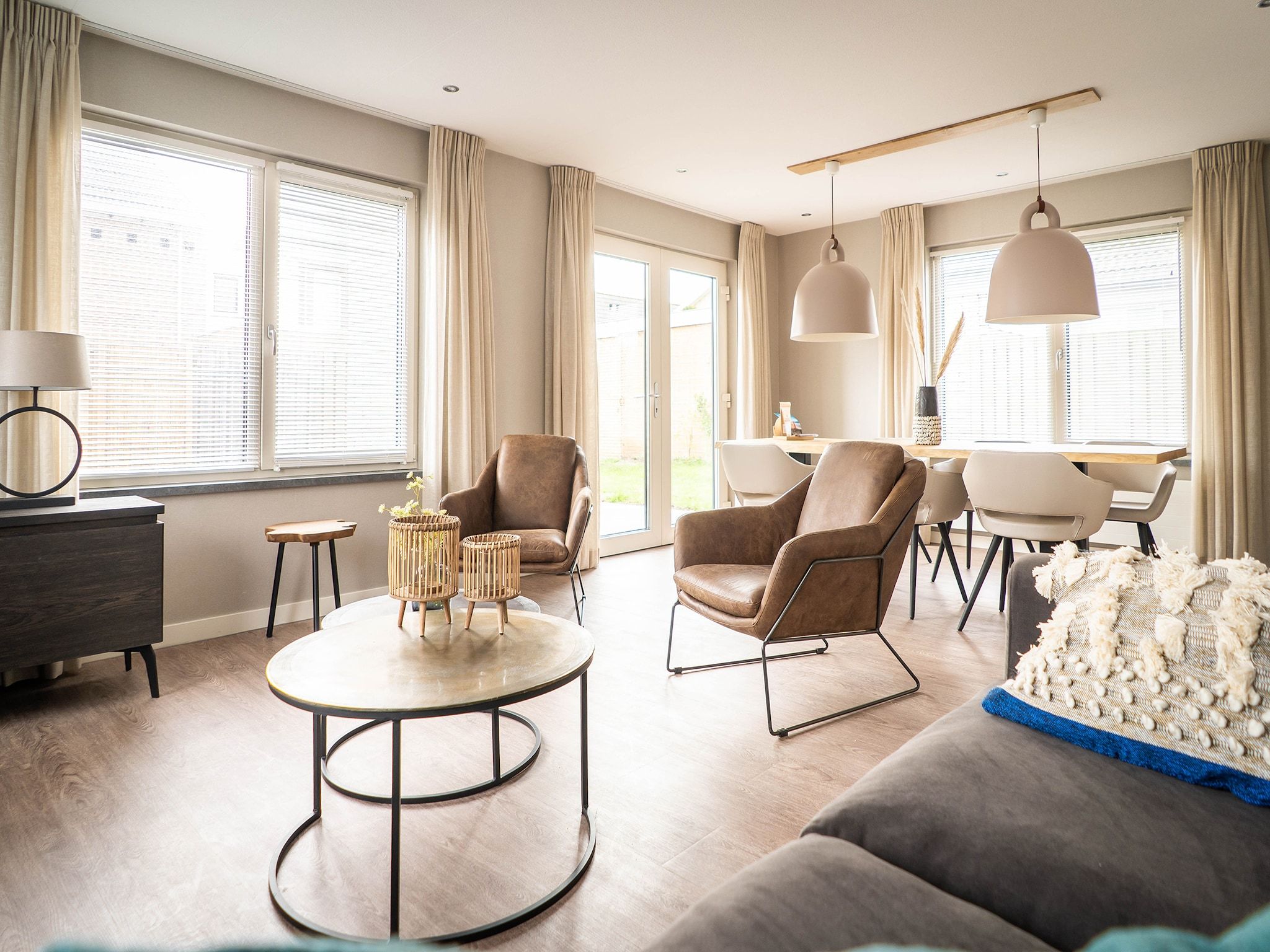 De woonkamer van Hodshonstraat B-12 in De Cocksdorp