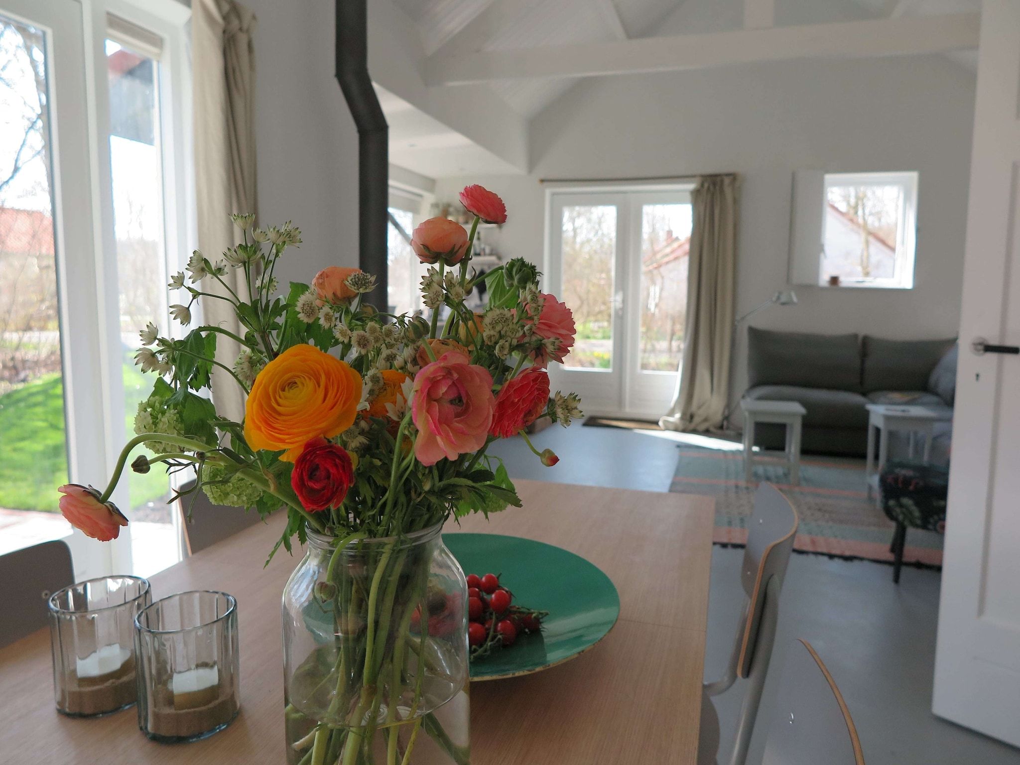 De woonkamer van Vebenabos 14-Bos en Duin in Koudekerke-Dishoek