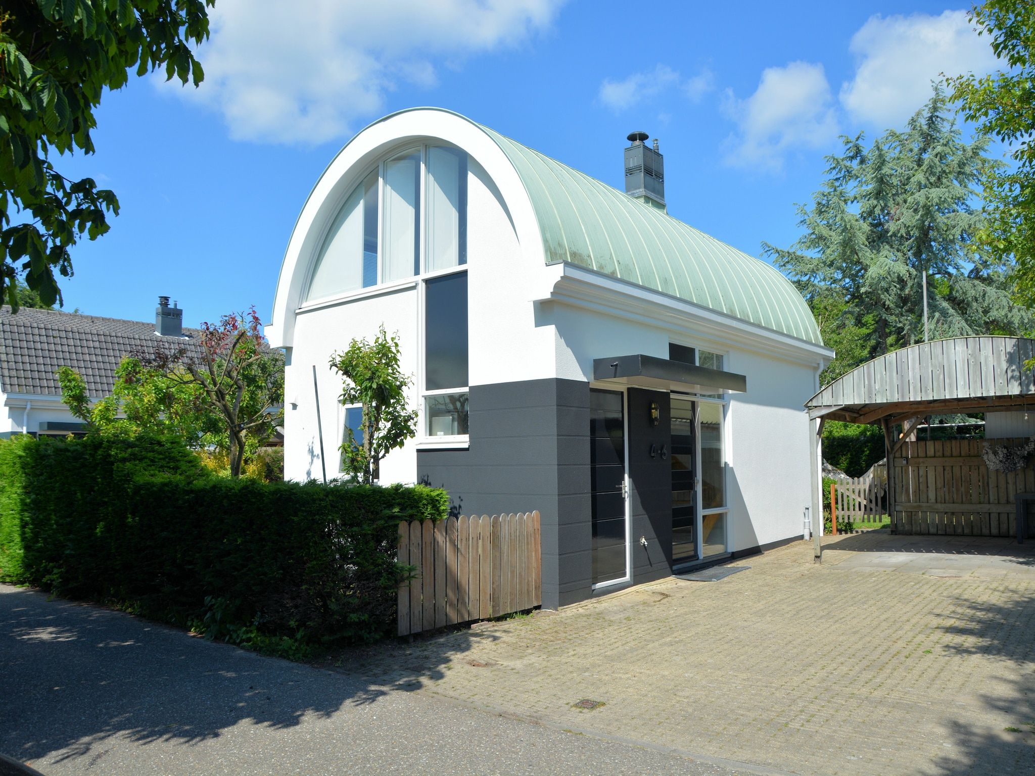 De buitenkant van Walhalla aan Zee in Noordwijk