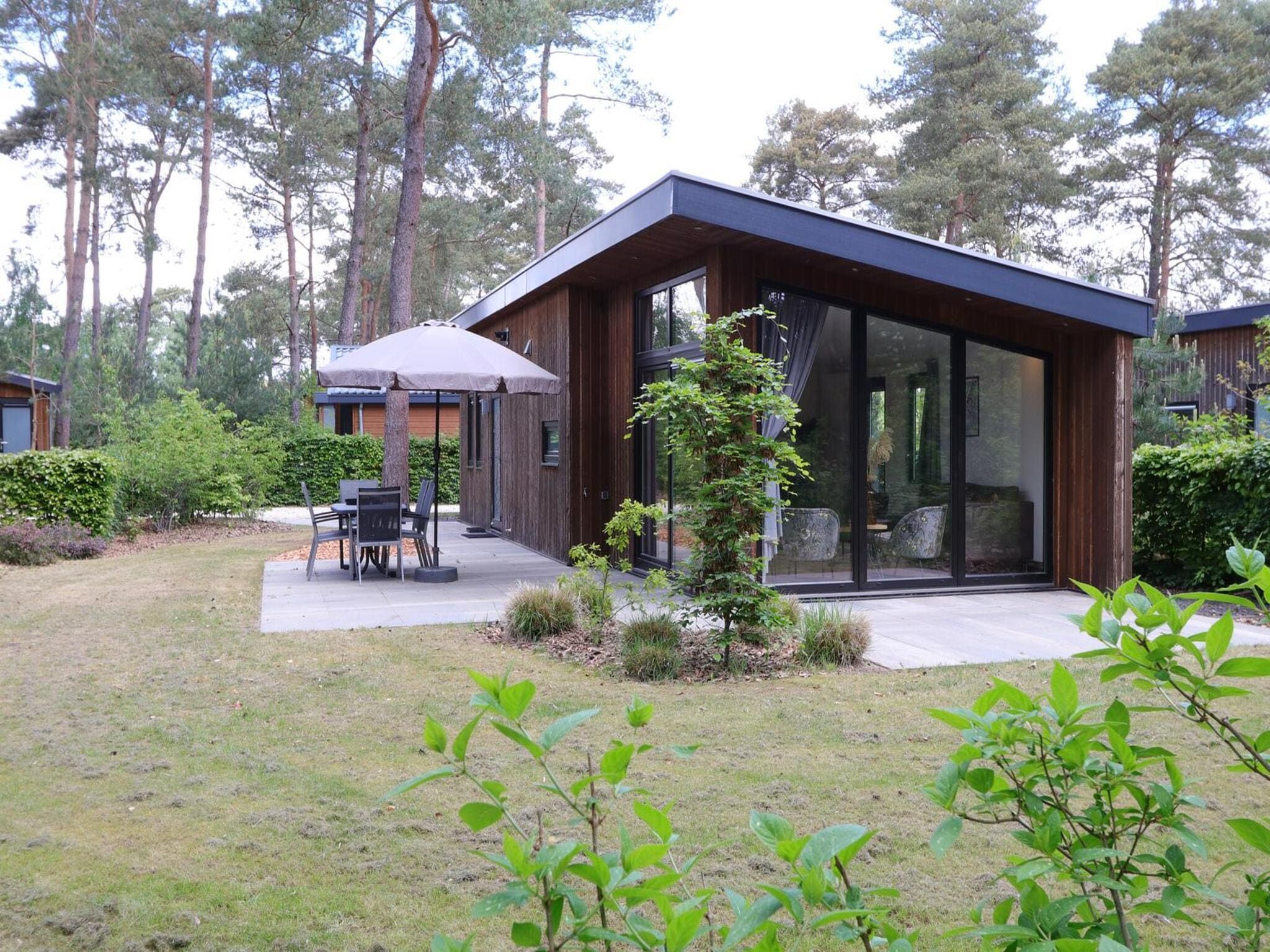 De buitenkant van Pavilion 6 in Otterlo
