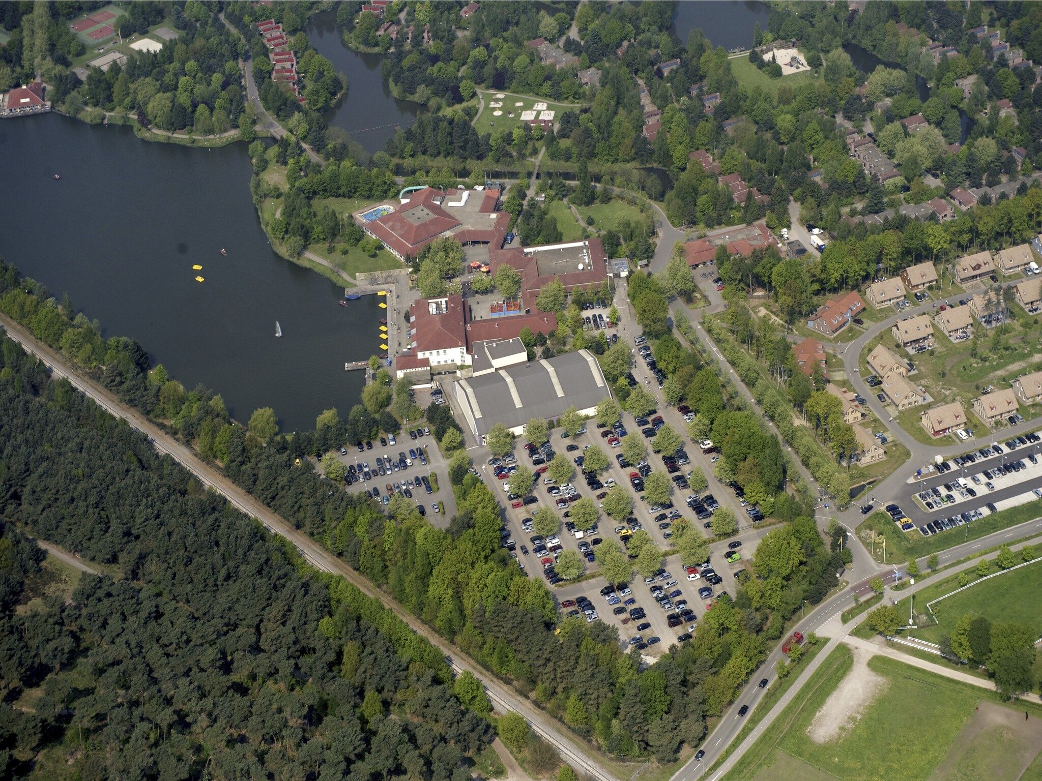 De buitenkant van Vakantiepark Weerterbergen 8 in Weert