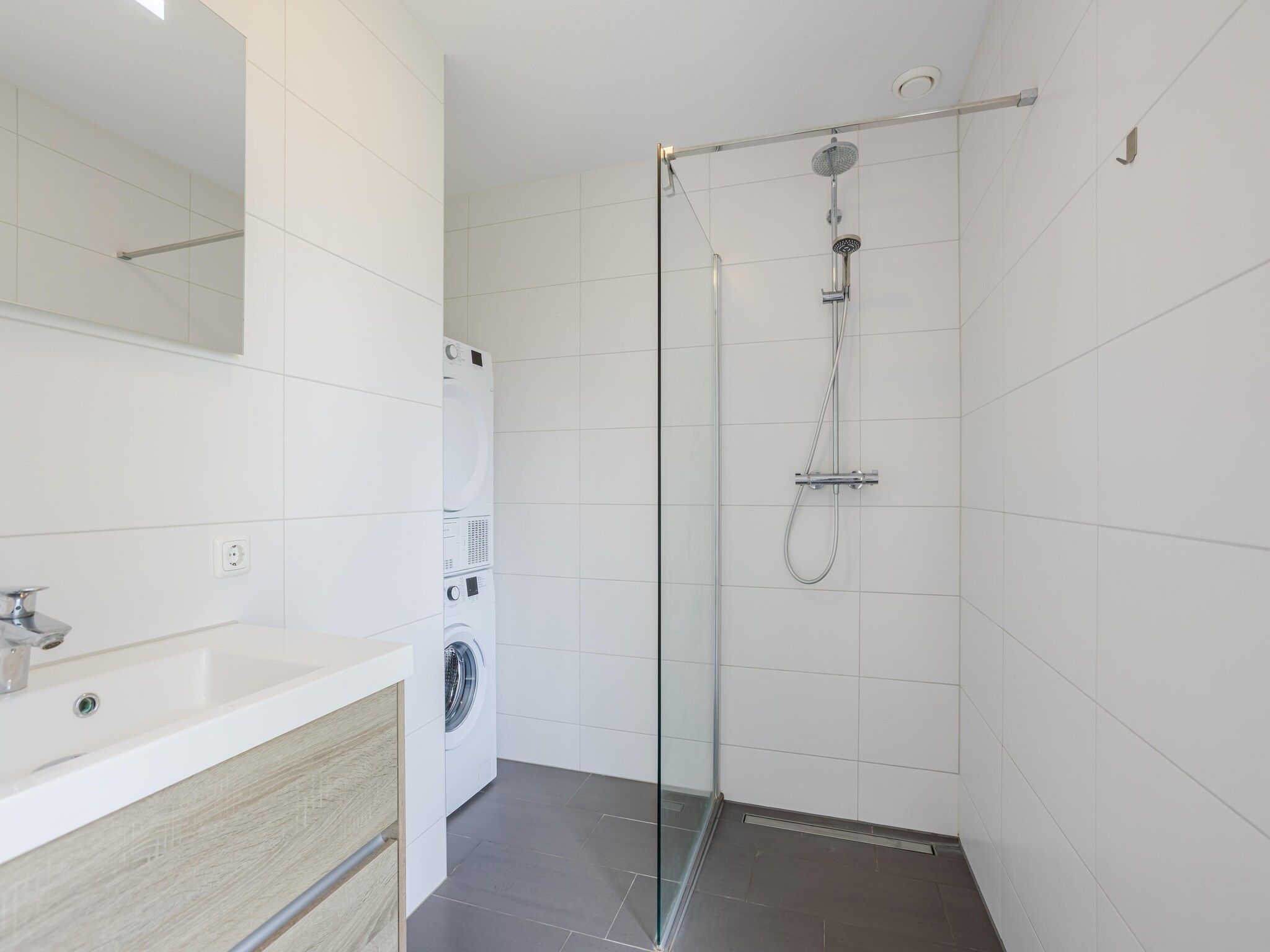 De badkamer van Waterpark Terkaple 3 in Terkaple