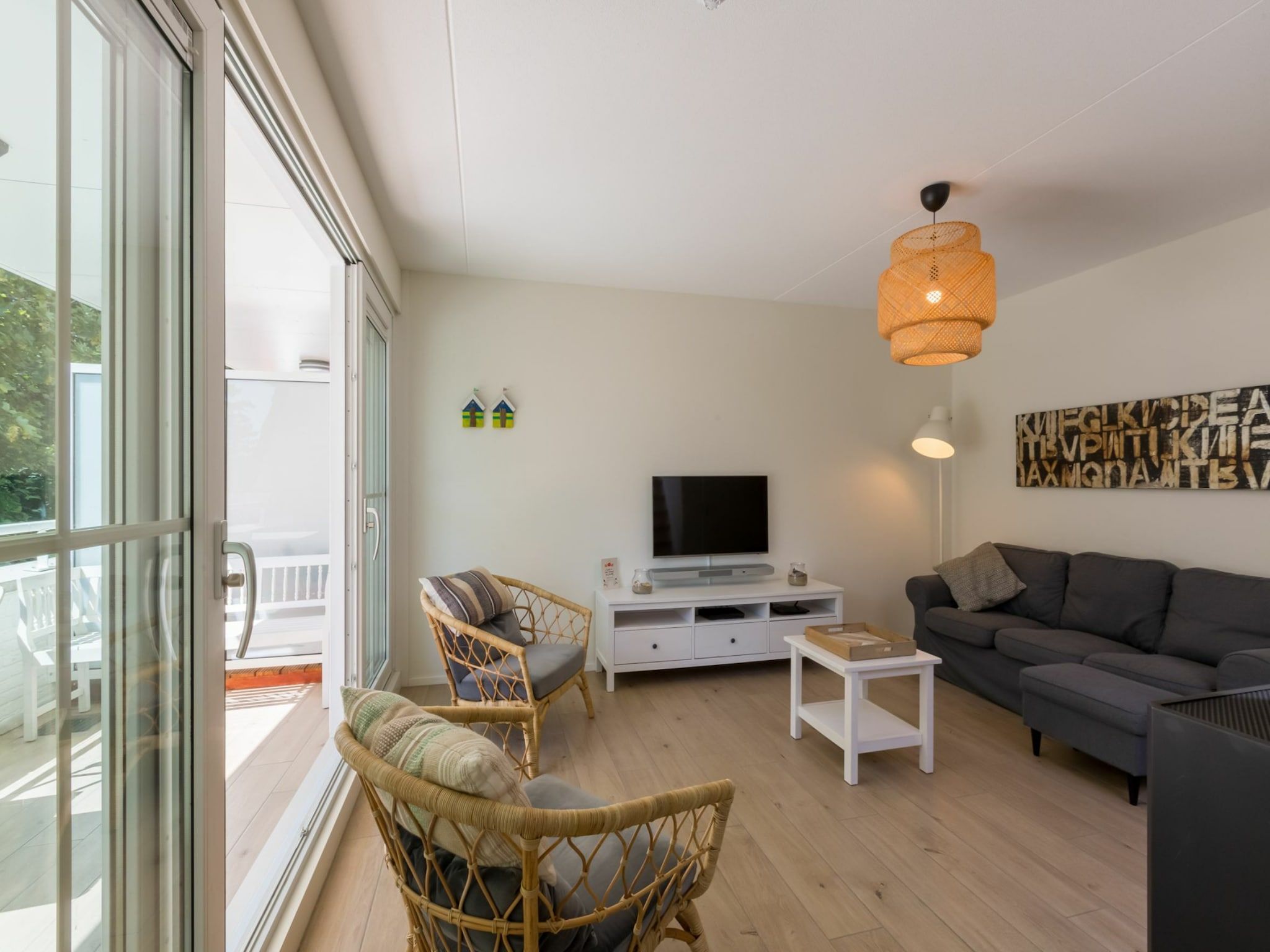 De woonkamer van Appartement Duinhof Dishoek 13K - 6 personen de luxe in Koudekerke