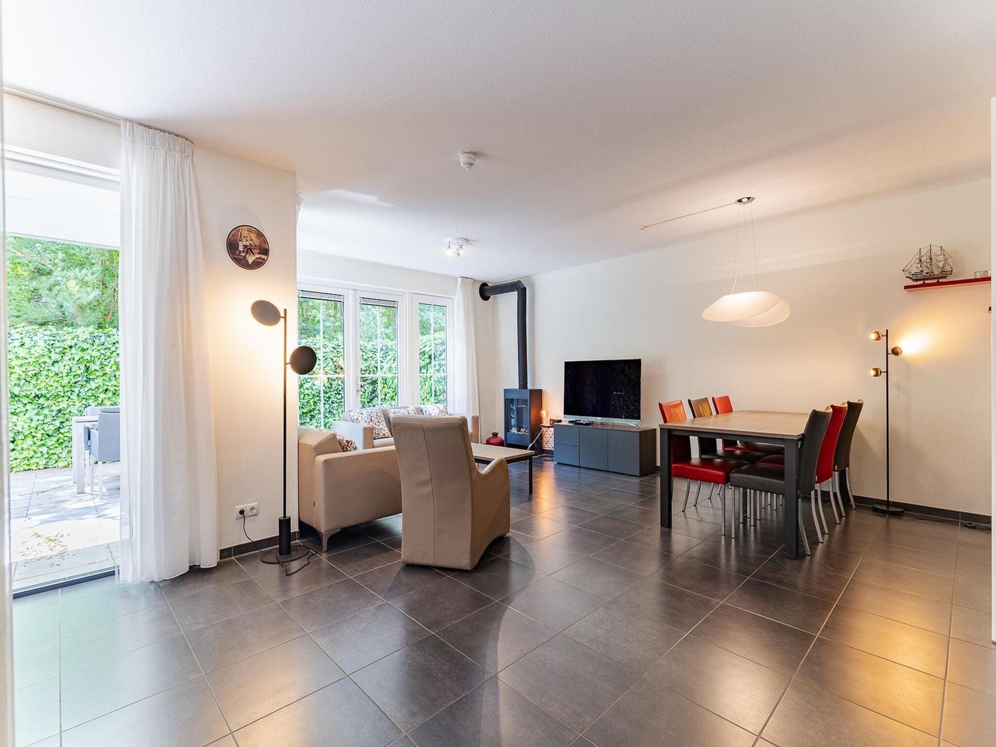 De woonkamer van Appartement Duinhof Dishoek 13H - 6 pers de luxe in Koudekerke