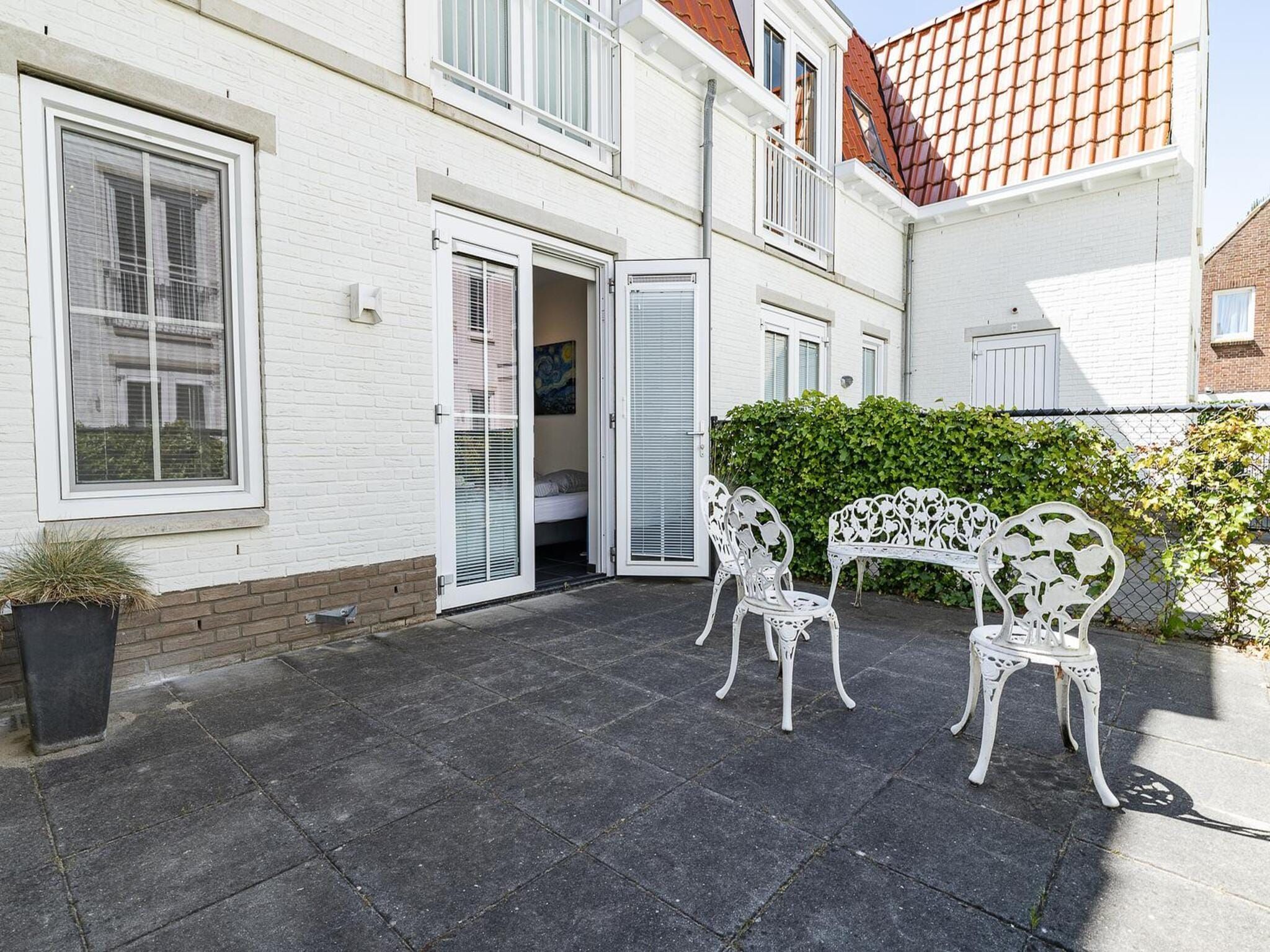 De buitenkant van Appartement Duinhof Dishoek 13H - 6 pers de luxe in Koudekerke