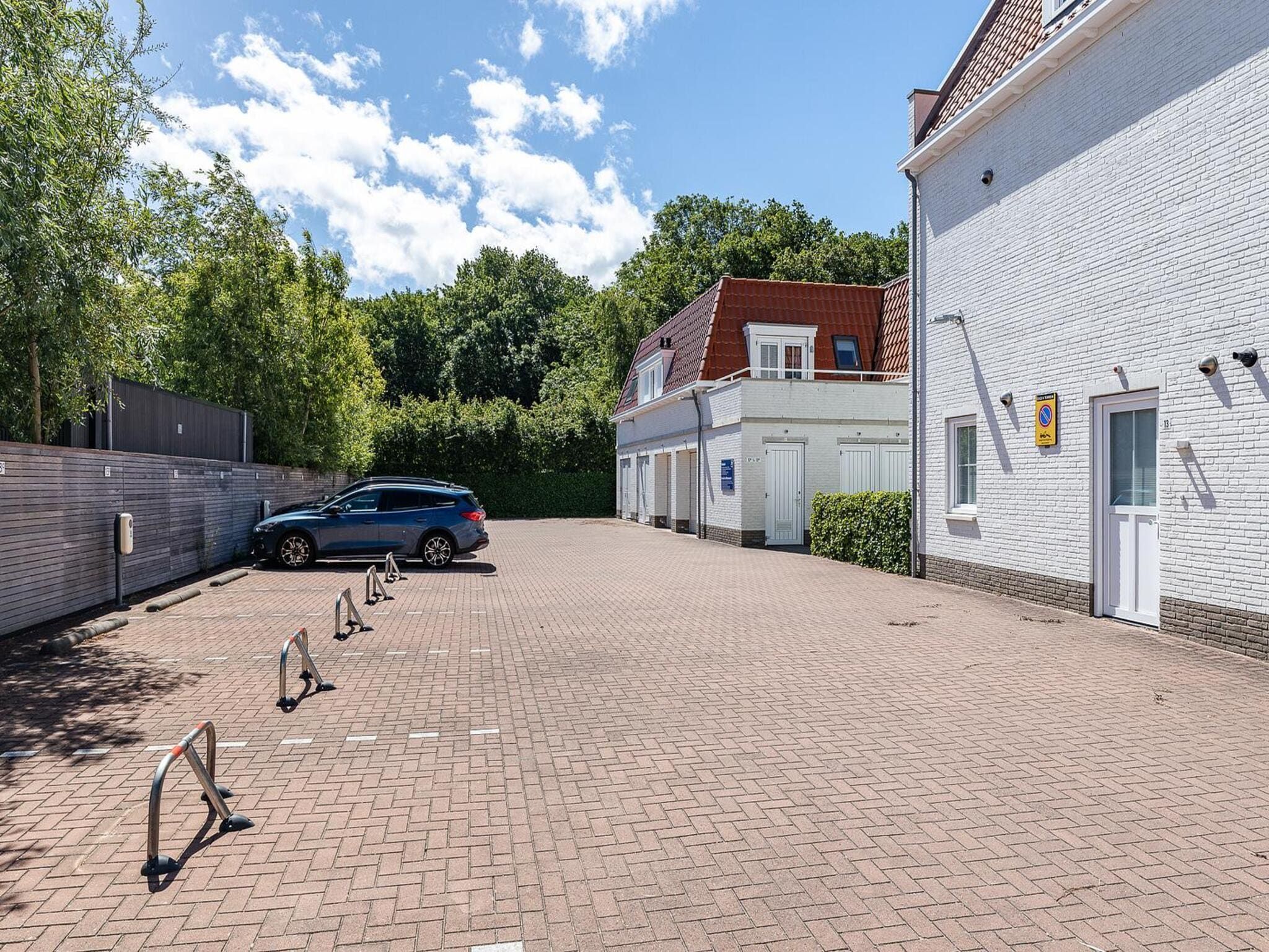 Voorzieningen bij Appartement Duinhof Dishoek 13H - 6 pers de luxe in Koudekerke