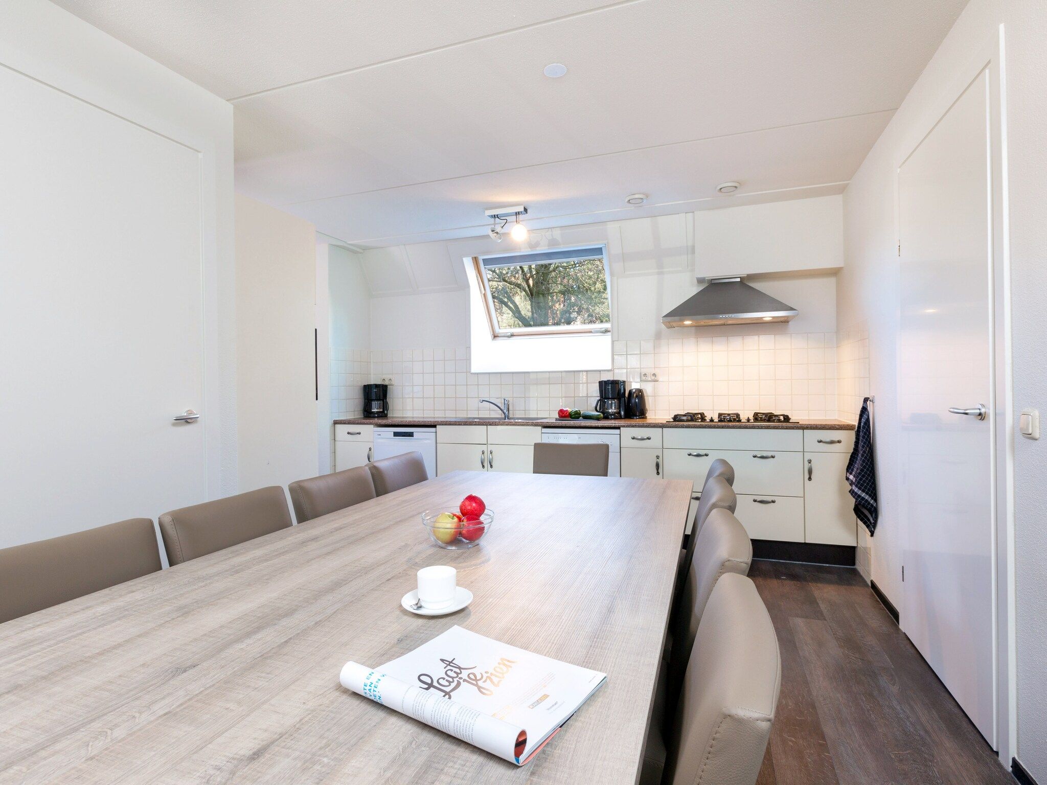 De keuken van Vakantiepark de Katjeskelder 12 in Oosterhout