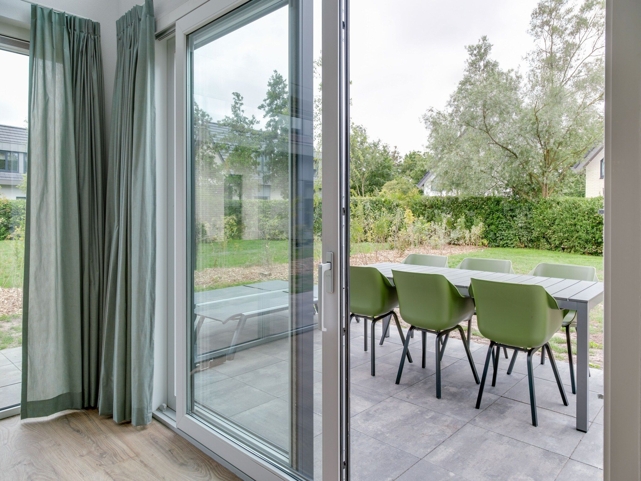 Het terras van De Koog nr 1 - 6 pers woning de luxe in De Koog Texel