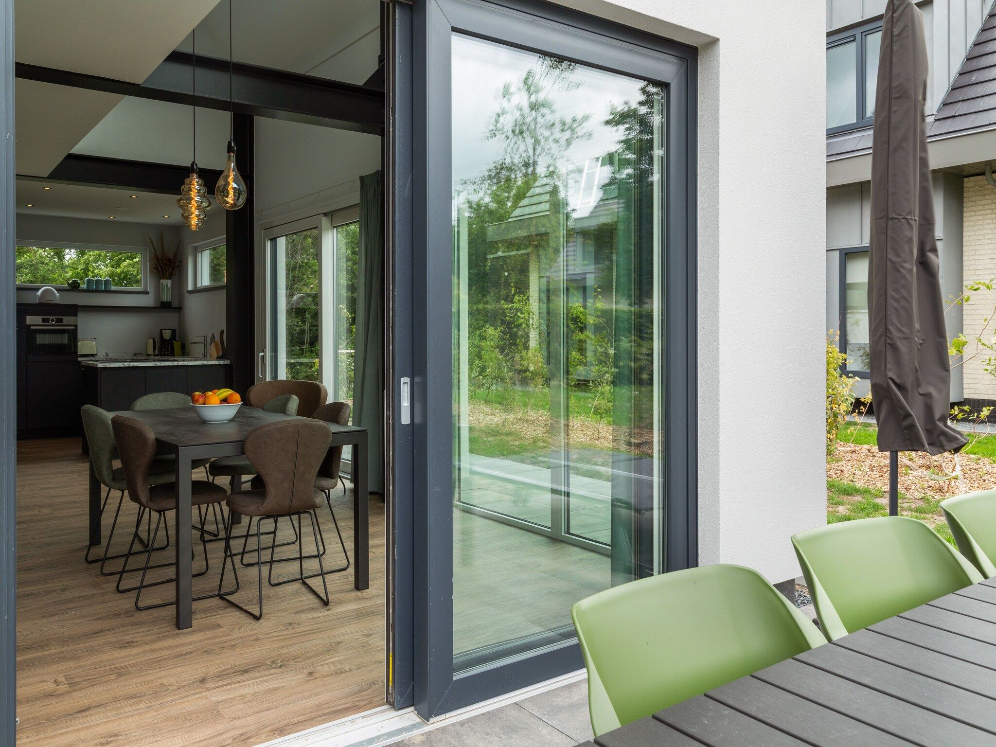 Het terras van De Koog nr 1 - 6 pers woning de luxe in De Koog Texel