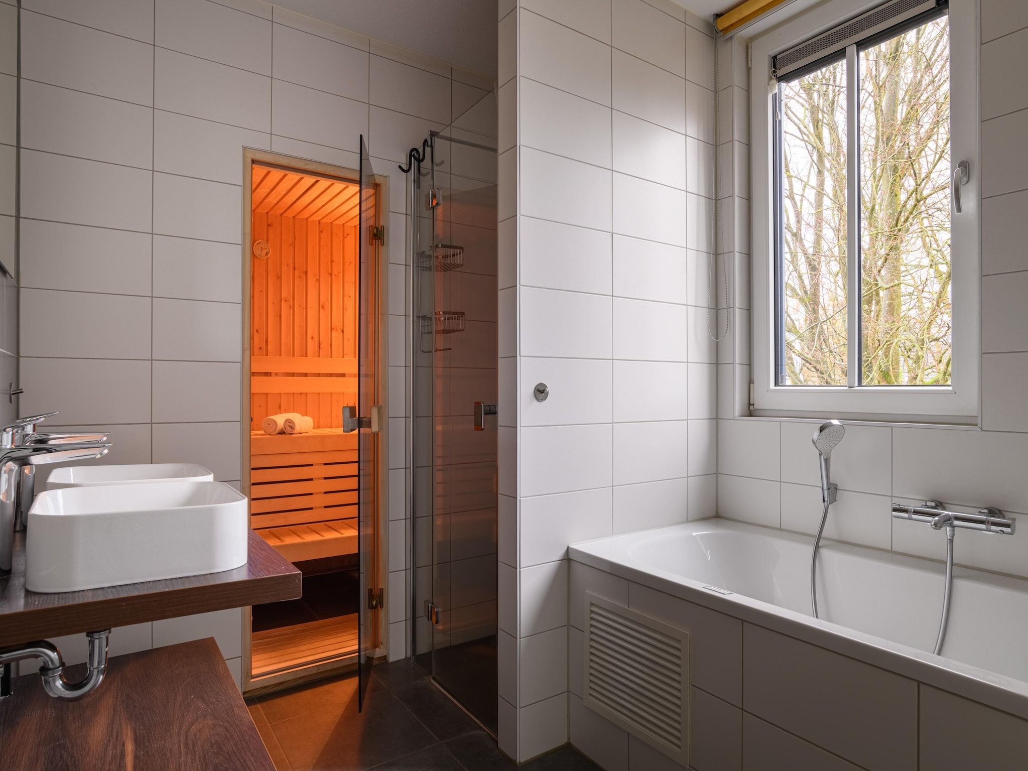 De badkamer van Resort Maastricht 18 in Maastricht