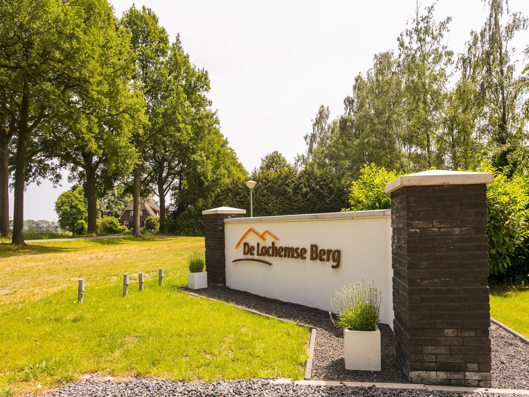 Parkfaciliteiten bij Vakantiepark De Lochemse Berg 2 in Lochem
