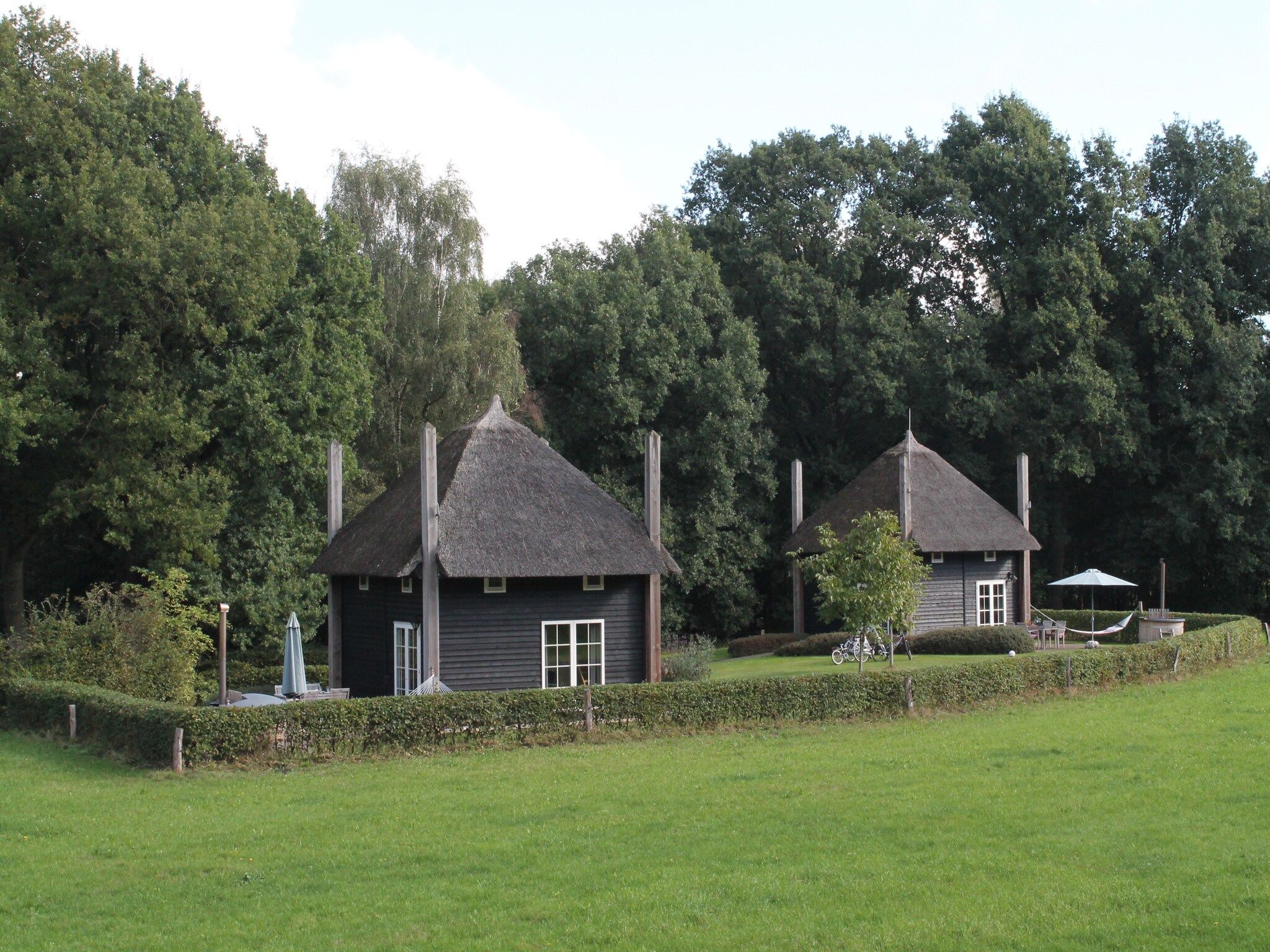 De buitenkant van De Grimberghoeve 1 in Notter