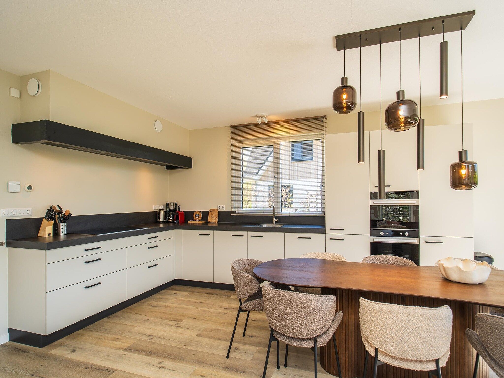 De keuken van So What 21 in De Koog Texel