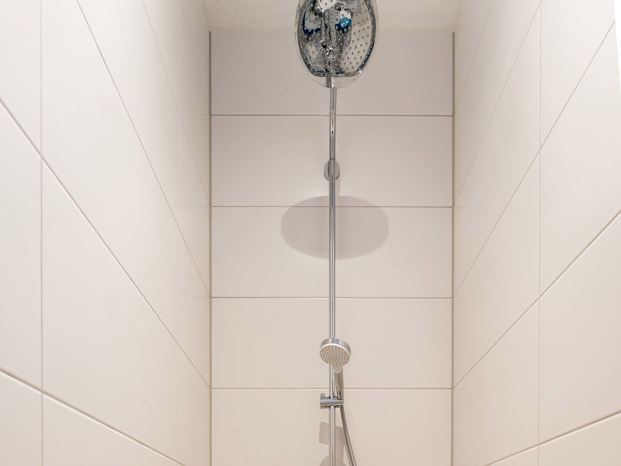 De badkamer van So What 35A in De Koog Texel