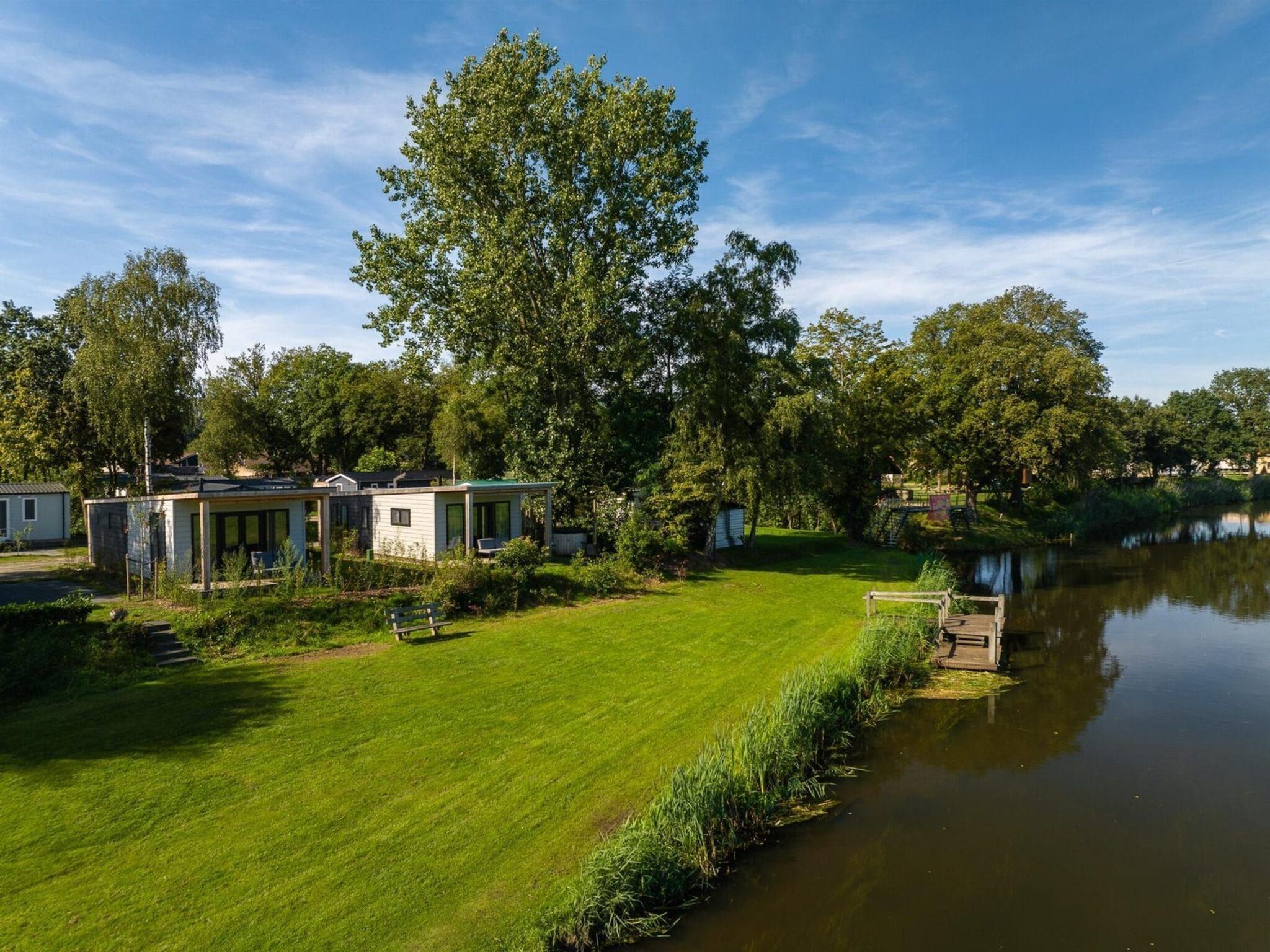 De buitenkant van Vakantiepark Mölke 25 in Zuna