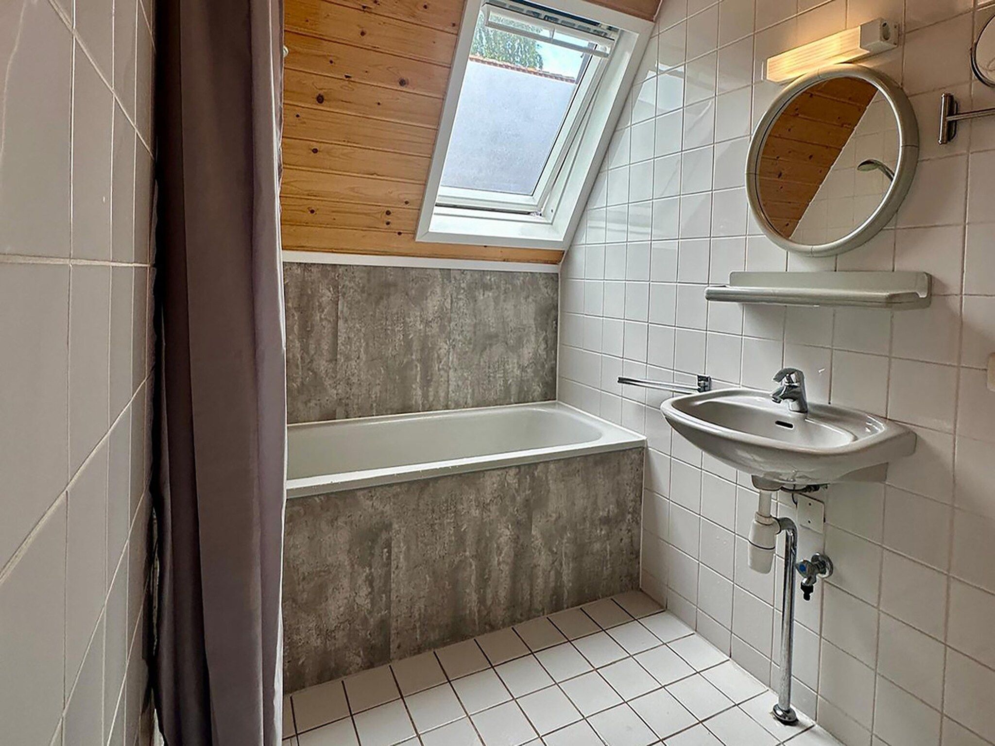 De badkamer van Boslaan 1 in Gramsbergen