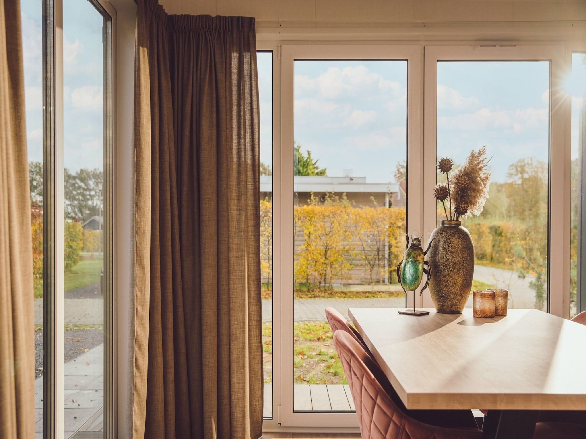 De eetkamer van Buitenplaats Holten 14 in Rijssen