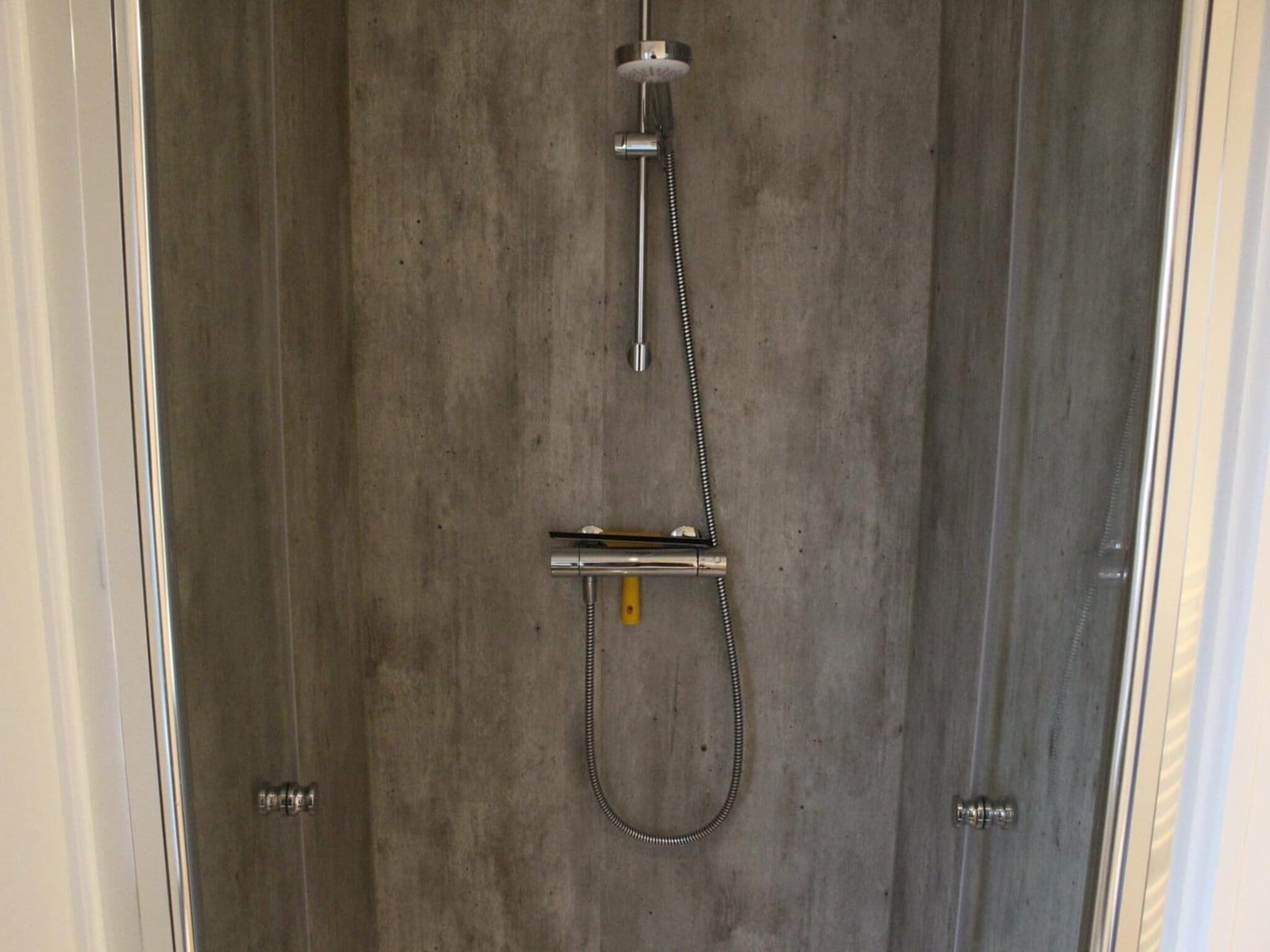 De badkamer van Berkel 4 in Kaatsheuvel