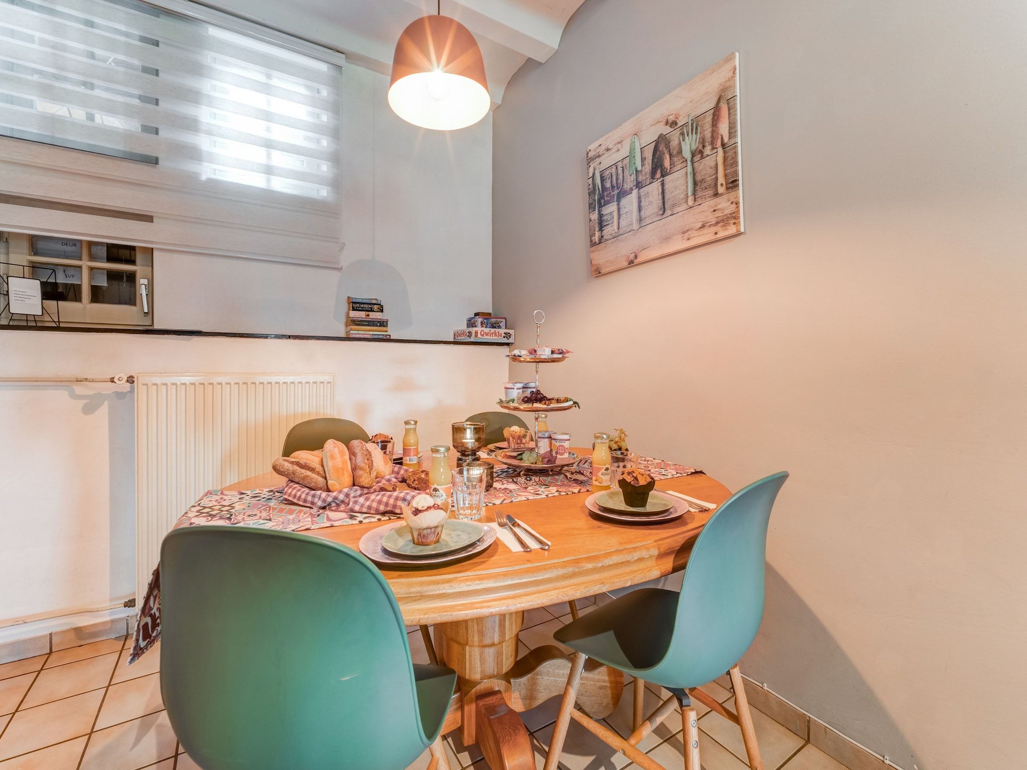 De eetkamer van Valleyview Cottages - NR14 in Voerendaal
