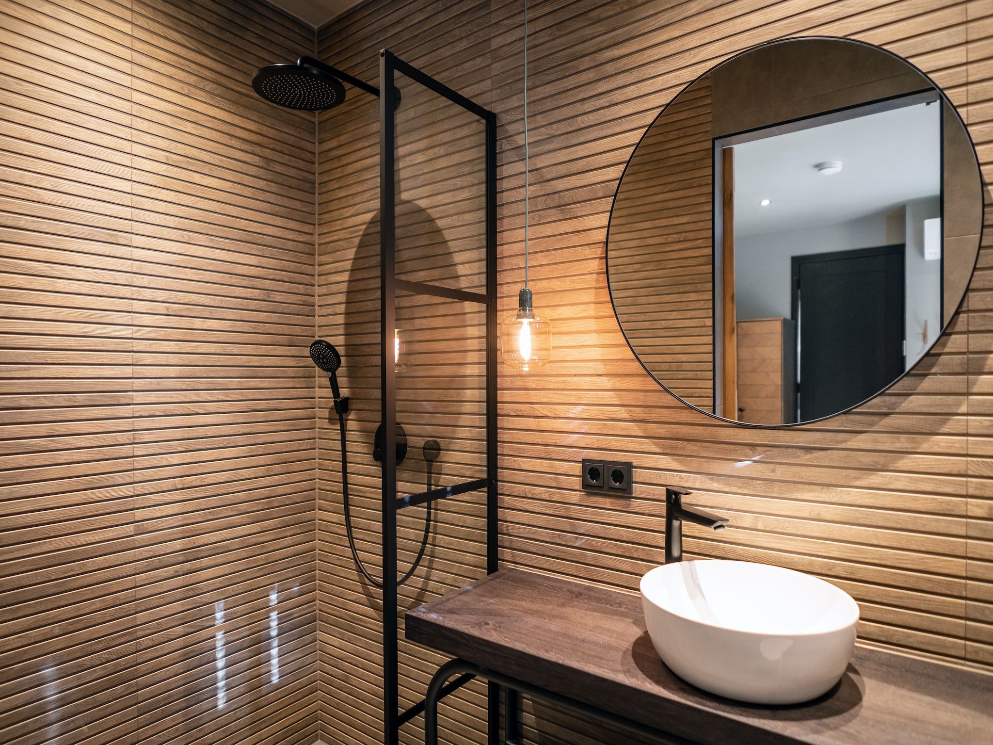 De badkamer van Buytenveldt H4 in De Cocksdorp Texel
