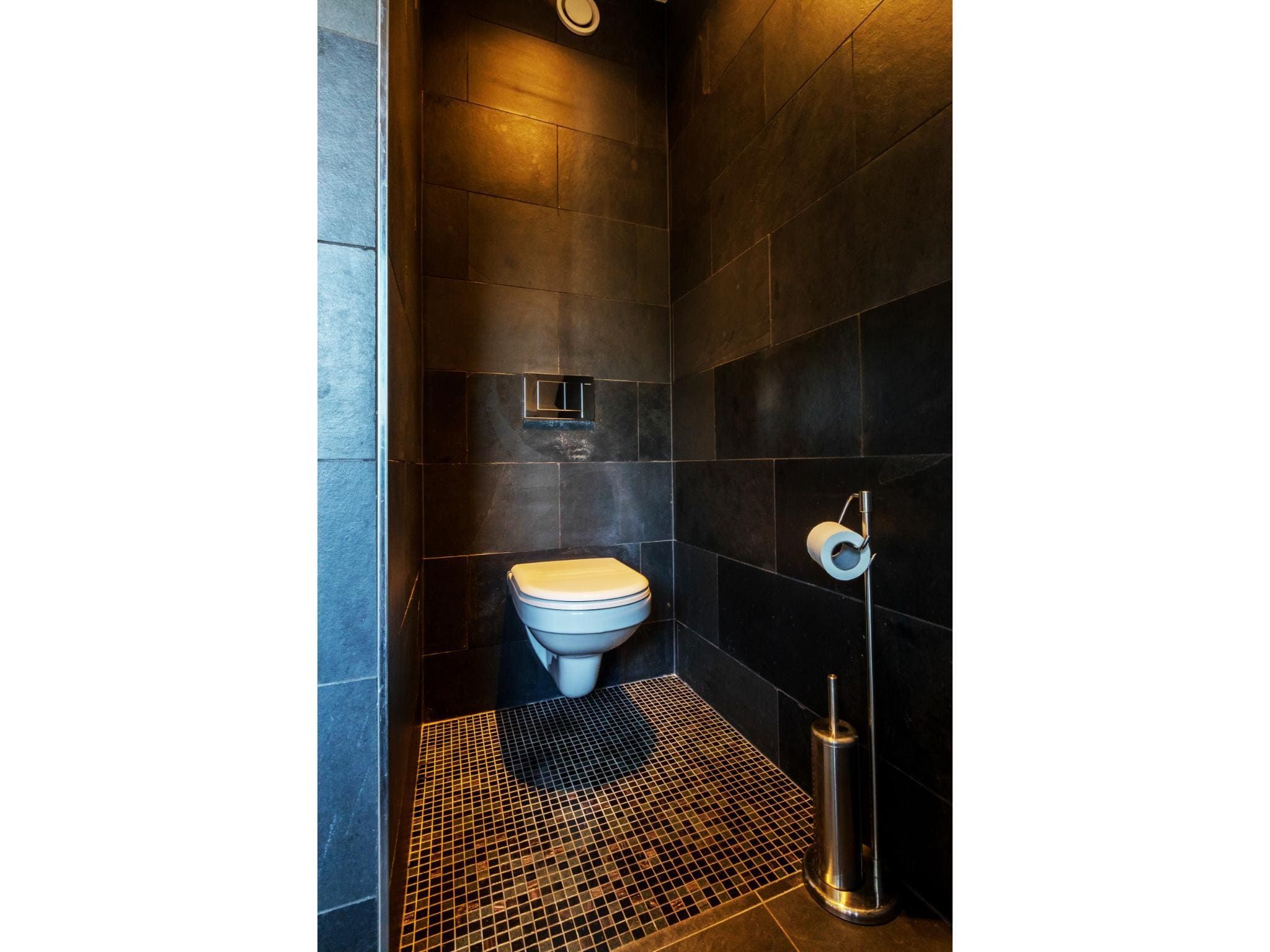 De badkamer van Ooststraat 7 in Domburg